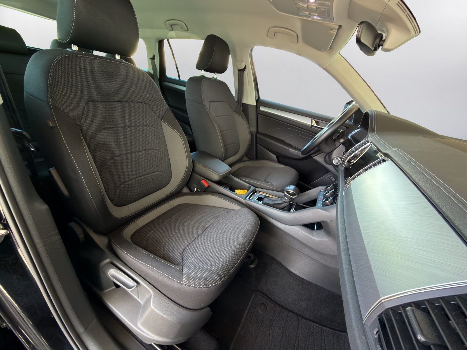 SKODA Kodiaq 2.0 TDI CR Ambition 4x4 DSG-image-11