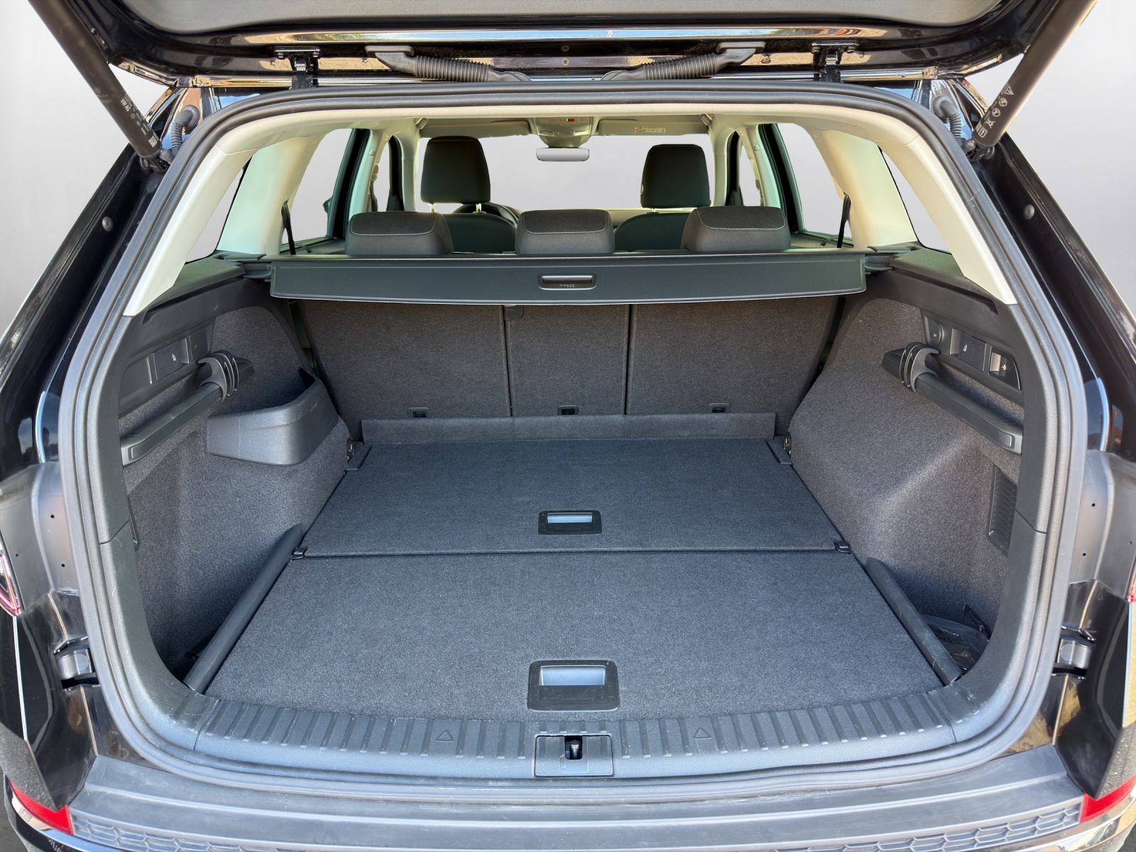 SKODA Kodiaq 2.0 TDI CR Ambition 4x4 DSG-image-12