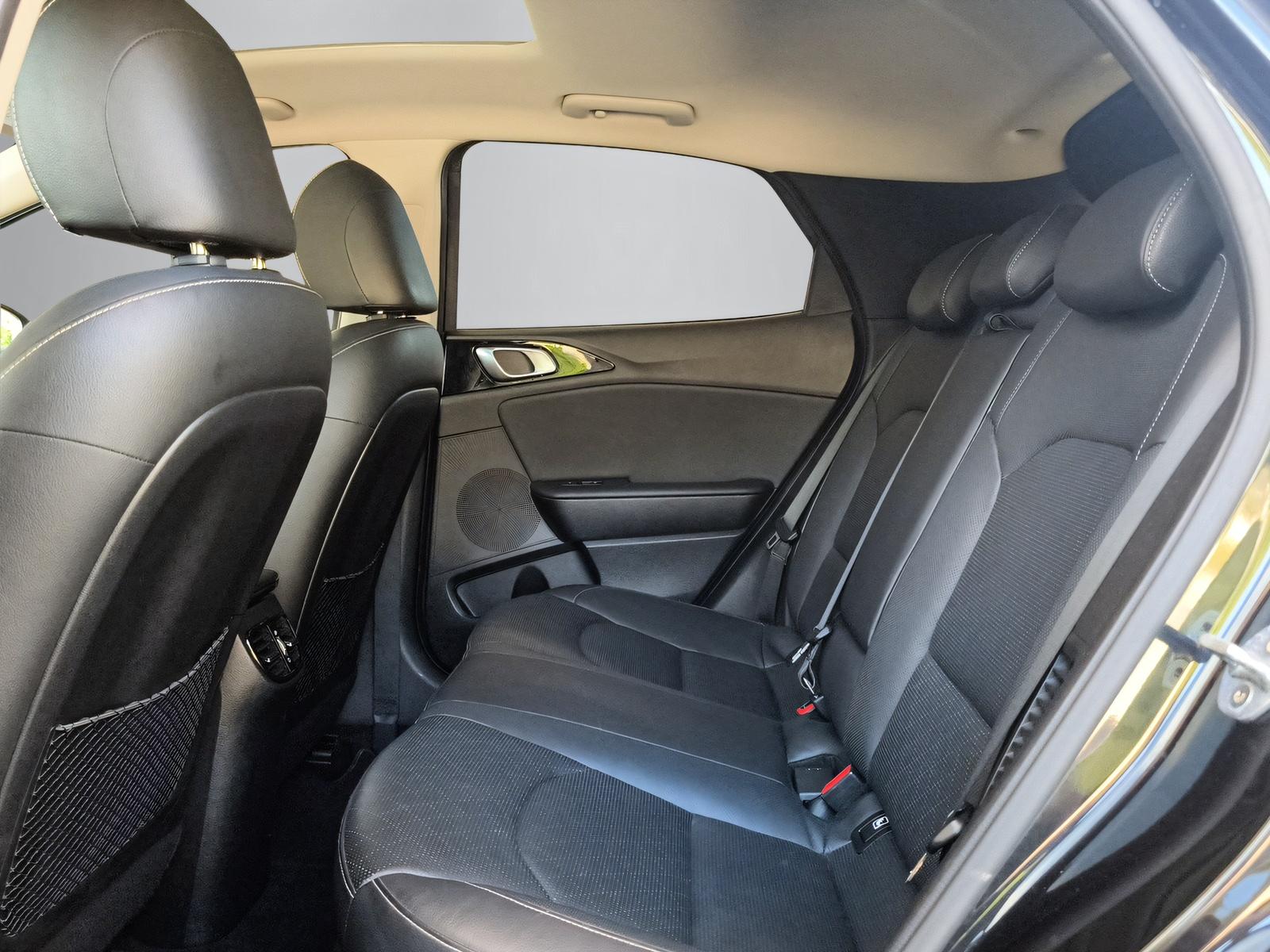 KIA XCeed 1.6 GDi Plug-in Hybrid Style-image-8