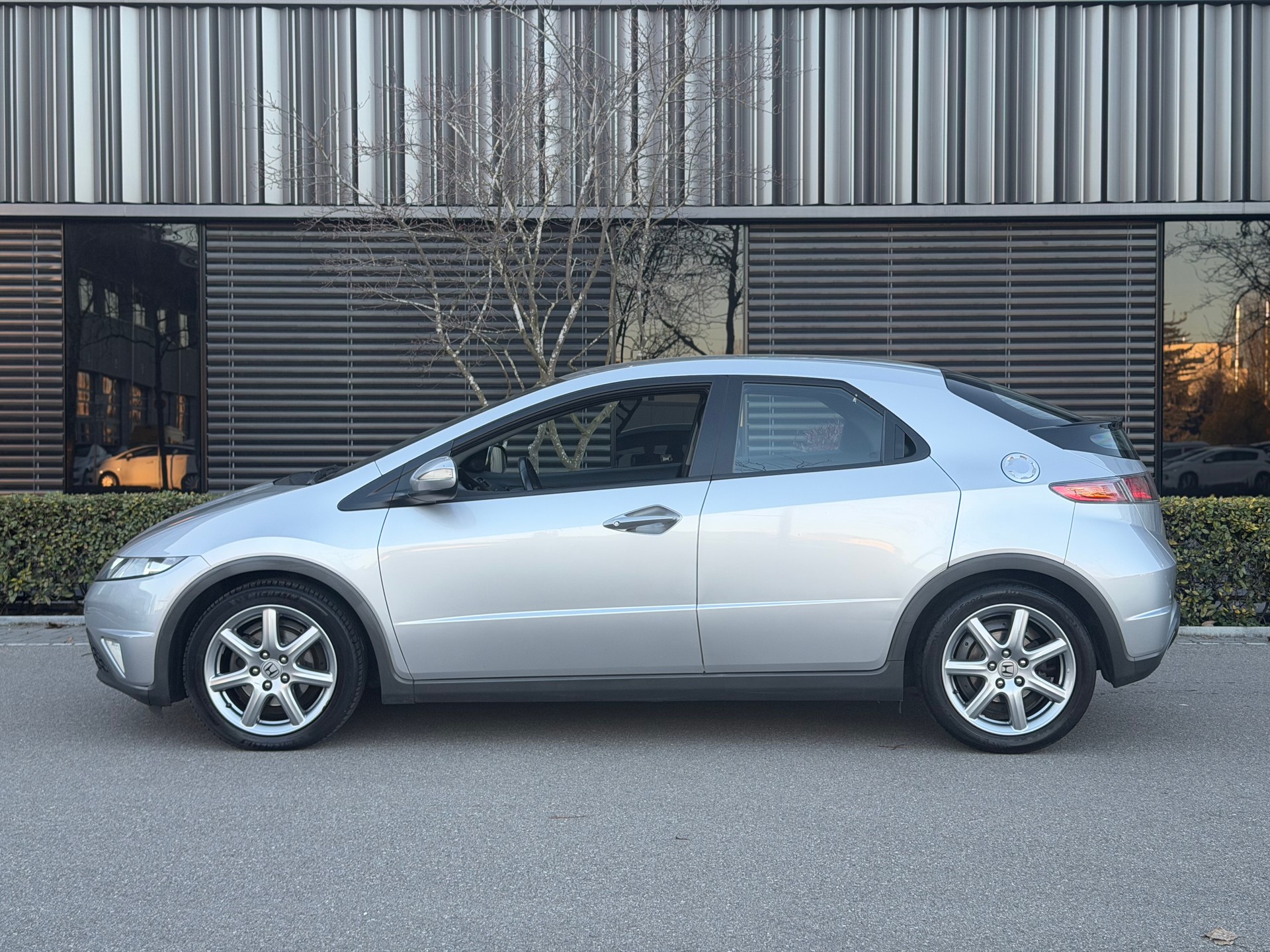 HONDA Civic 1.8i Sport-image-2