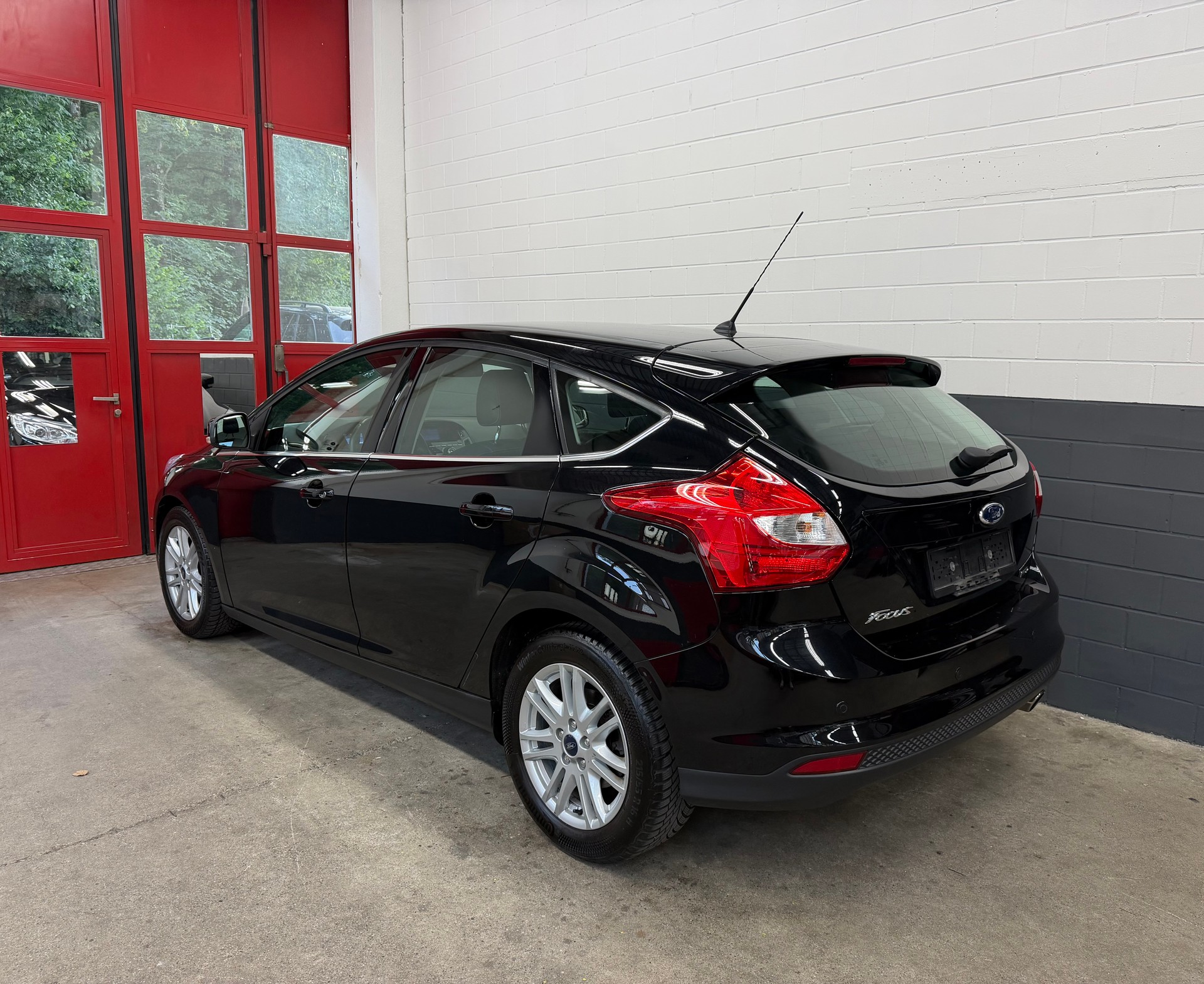 FORD Focus 1.6 SCTi Titanium //NEU AB MFK!-image-5