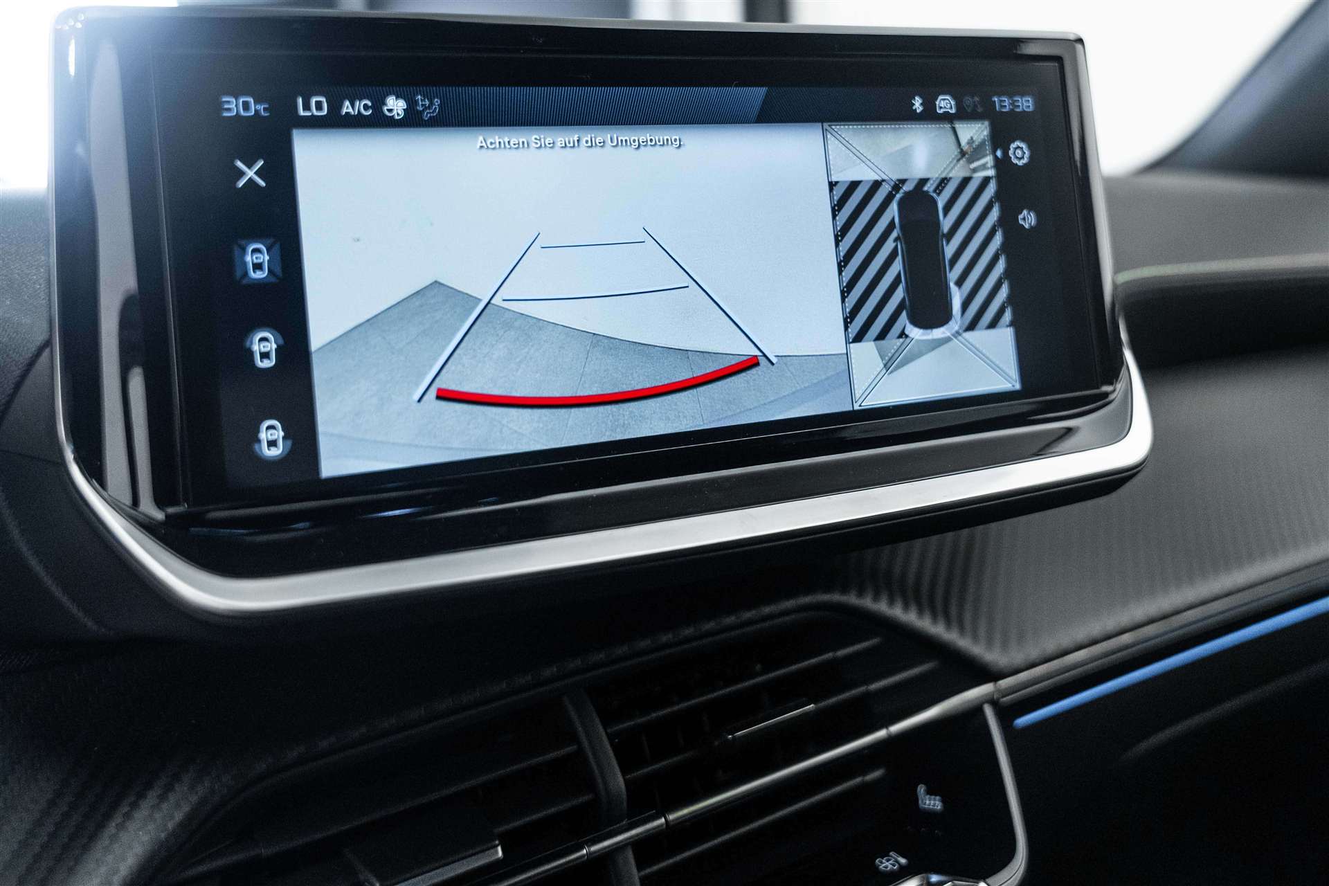 PEUGEOT 2008 1.2 PureTech GT Automat-image-17