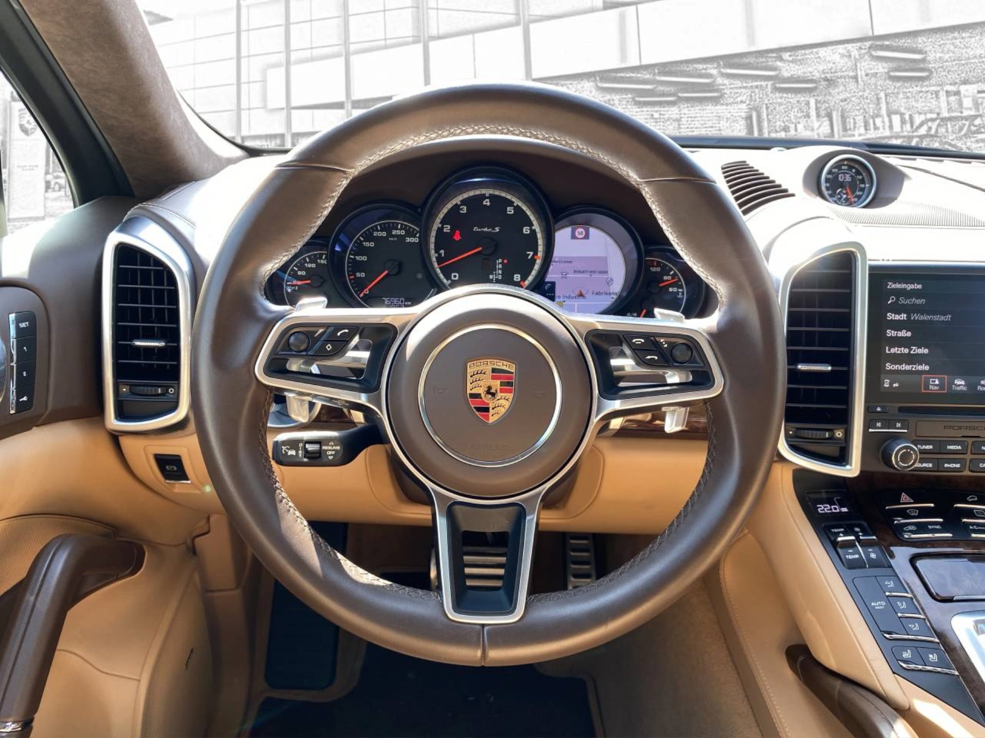PORSCHE Cayenne Turbo S-image-4