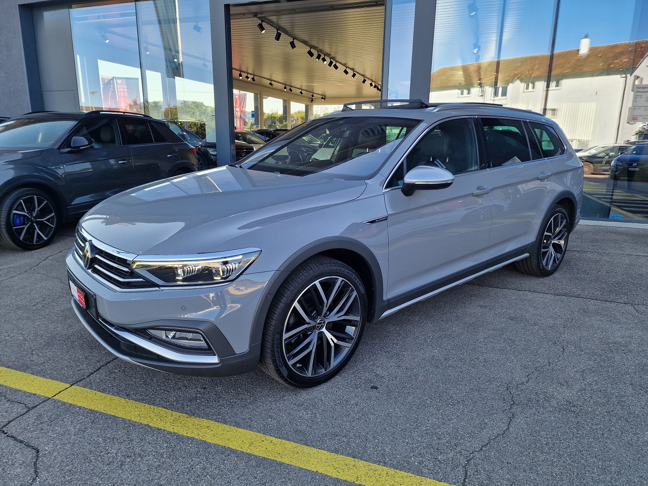 VW Passat Alltrack 2.0 TDI 4Motion DSG-image-1