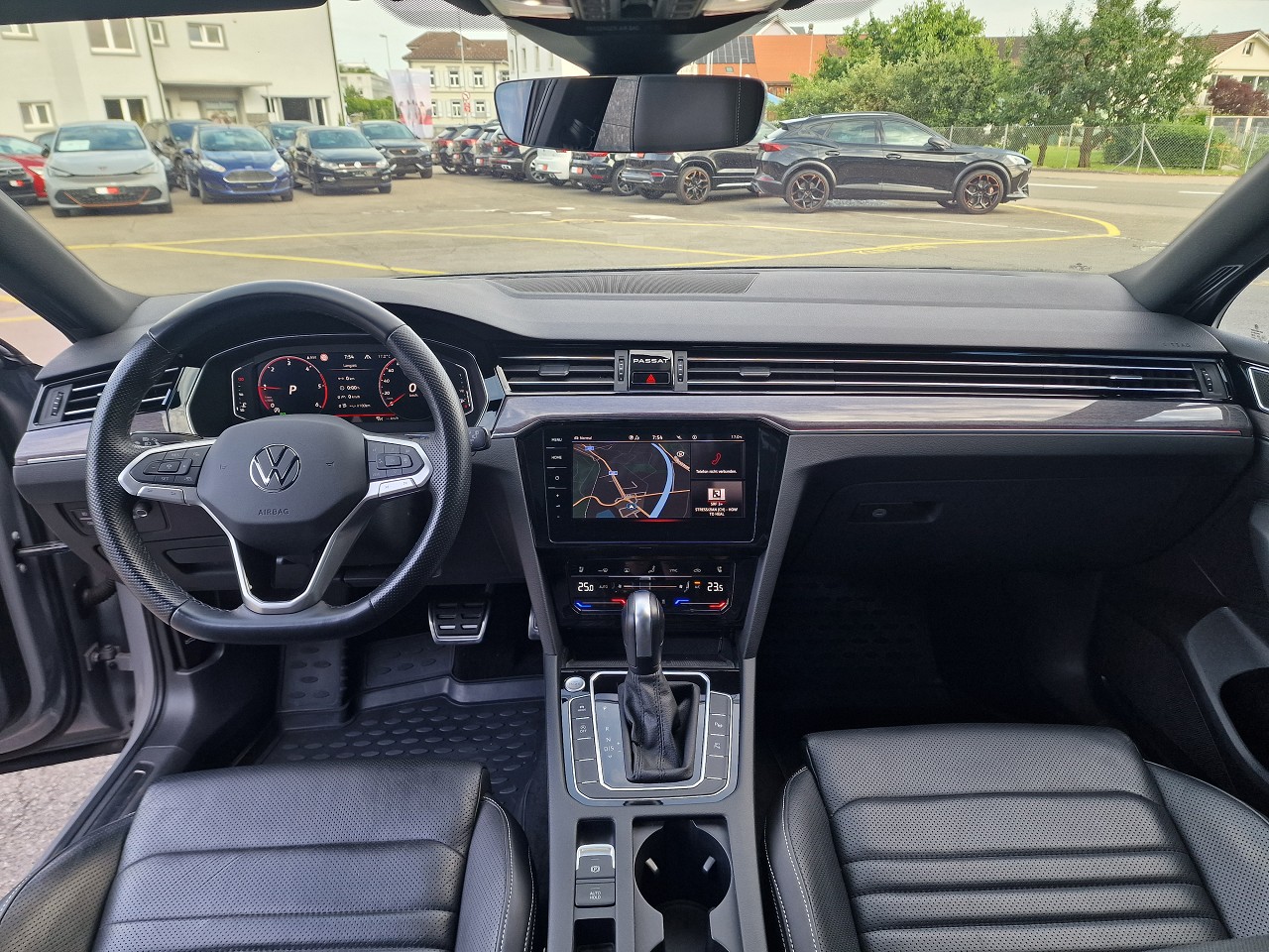 VW Passat Alltrack 2.0 TDI 4Motion DSG-image-12