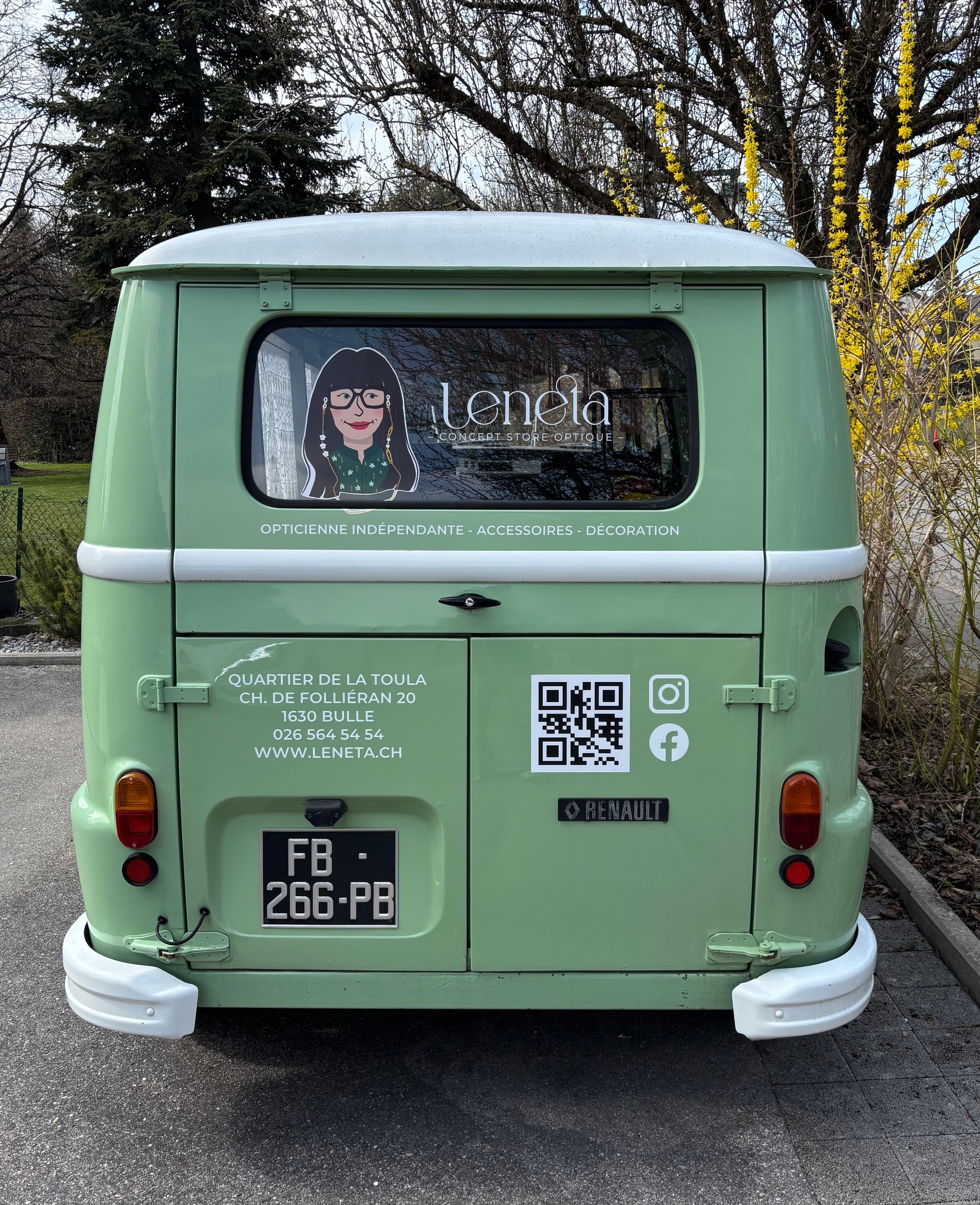 RENAULT Oldtimer Renault R213A Alouette-image-3