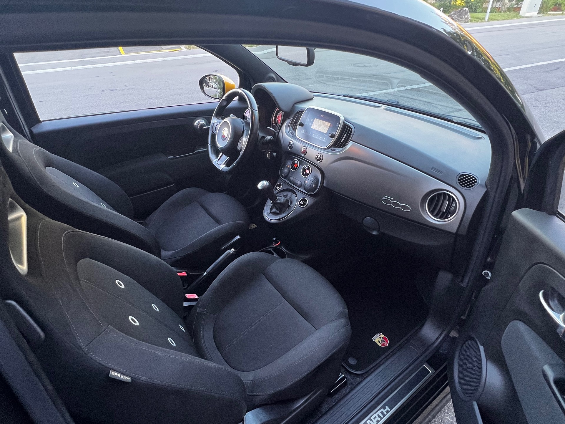 FIAT 595 1.4 16V Turbo Abarth Pista-image-11