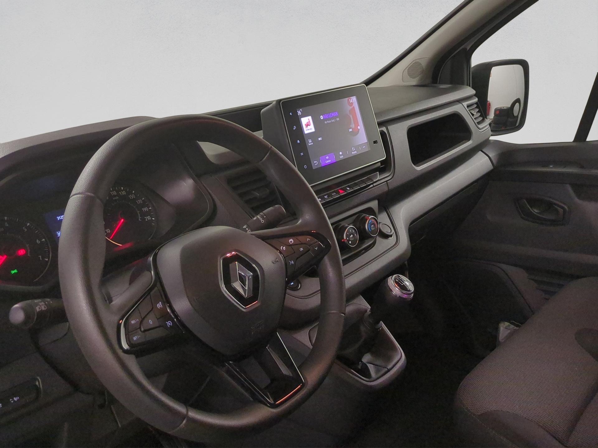 RENAULT Trafic 2.0 Blue dCi110 Business L1H1-image-11