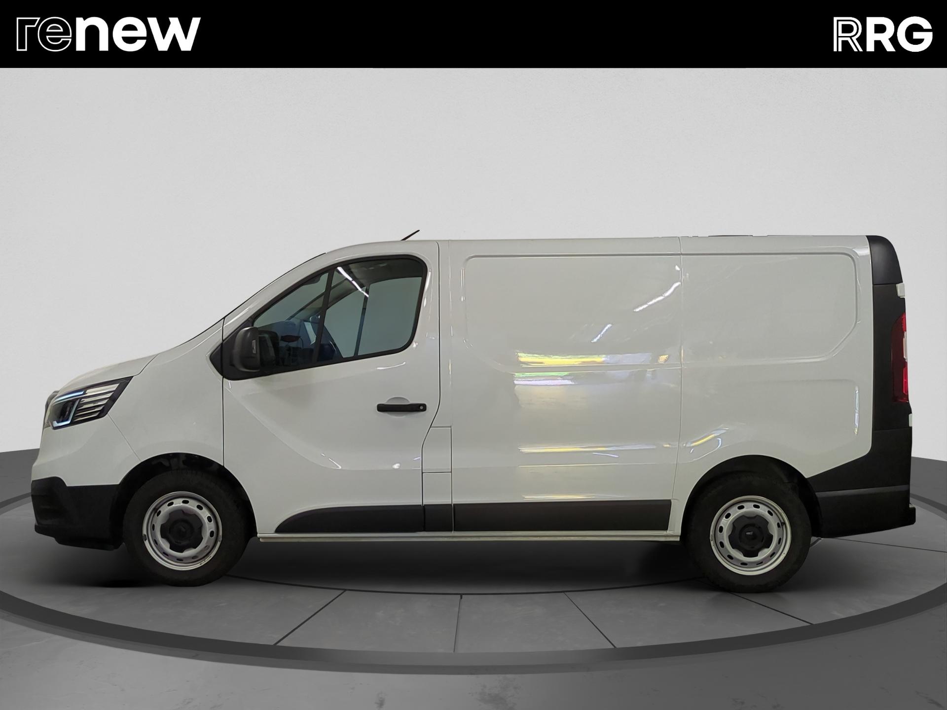RENAULT Trafic 2.0 Blue dCi110 Business L1H1-image-5