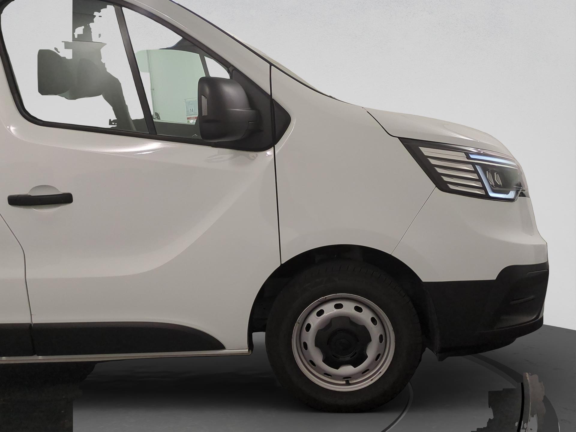 RENAULT Trafic 2.0 Blue dCi110 Business L1H1-image-17