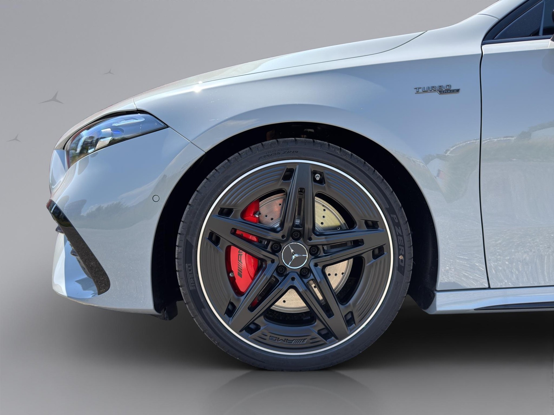 MERCEDES-BENZ A 35 AMG 4matic-image-1
