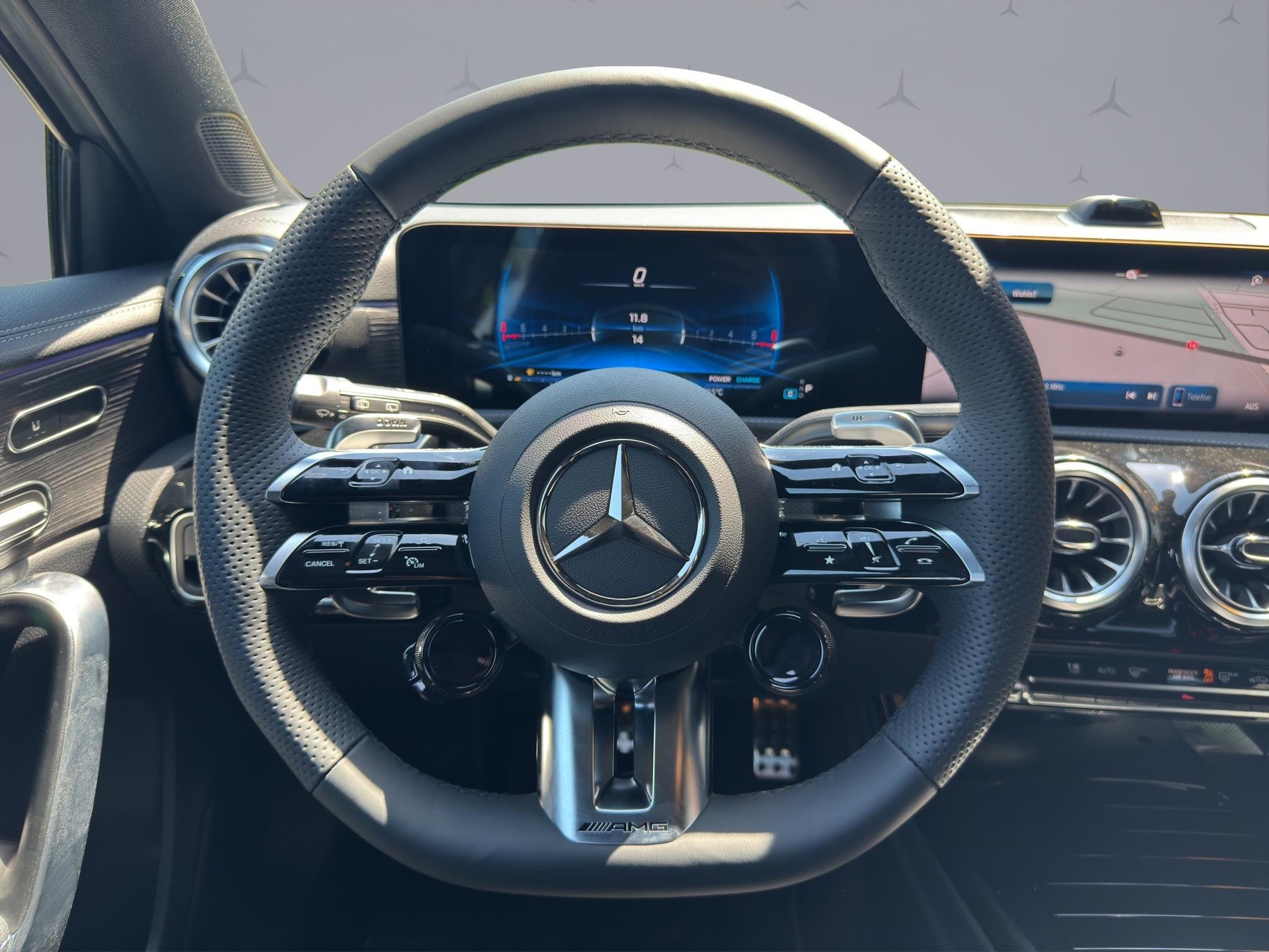 MERCEDES-BENZ A 35 AMG 4matic-image-11