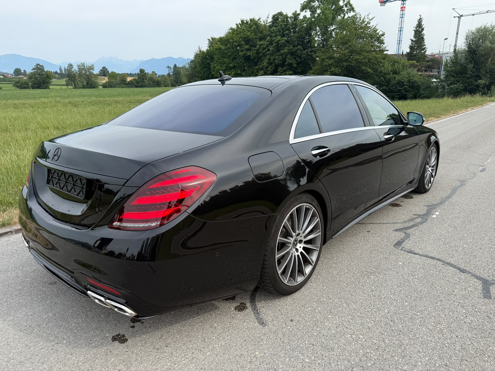 MERCEDES-BENZ S 560 V8 AMG Line 4matic lang-image-4