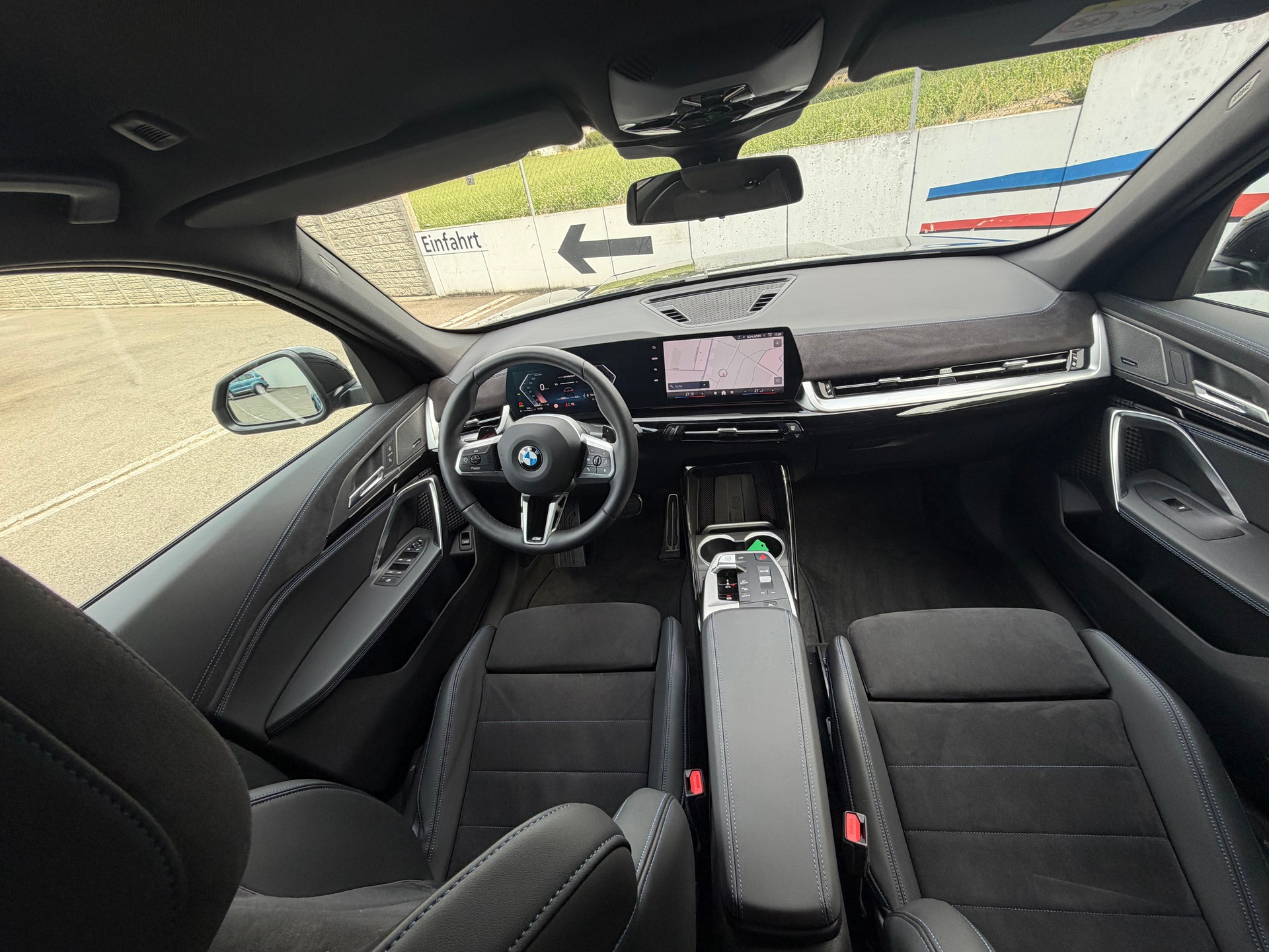 BMW X1 sDrive 20i 48V M Sport Pro-image-5