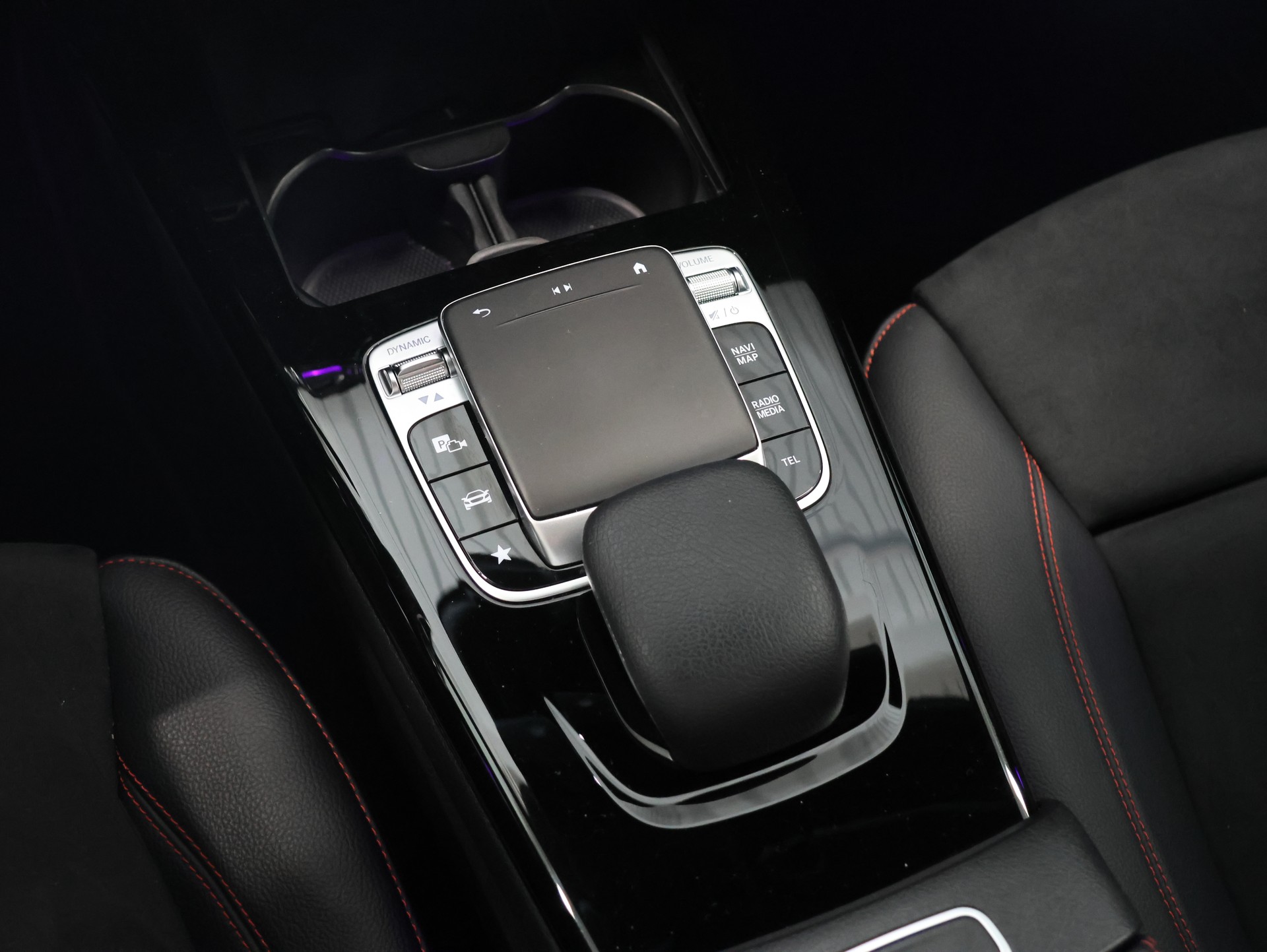 MERCEDES-BENZ A 220 Style 7G-DCT 4Matic *Rückfahrkamera* *Sitzheizung*-image-20