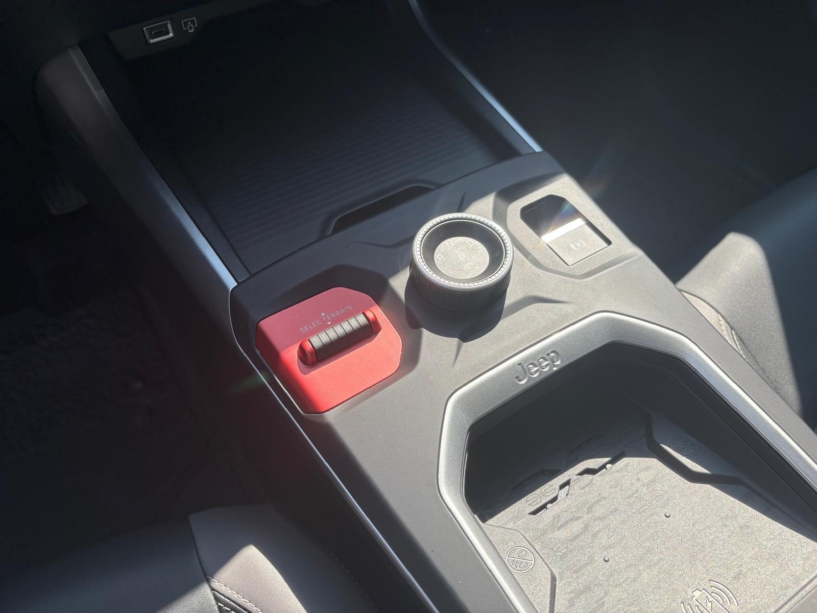 JEEP Compass Elektro 74kWh First Edition-image-13