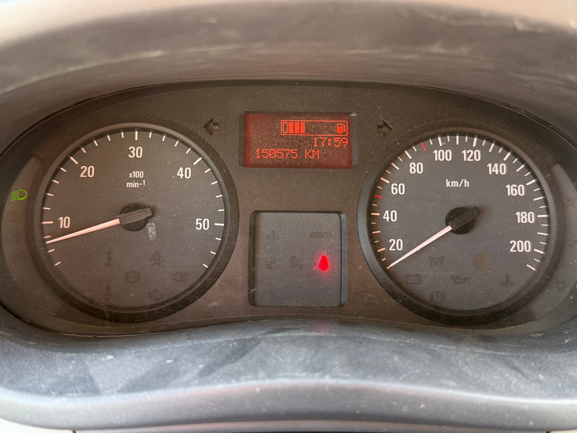 OPEL Vivaro 2.0 CDTI 2.9t L1H1-image-12