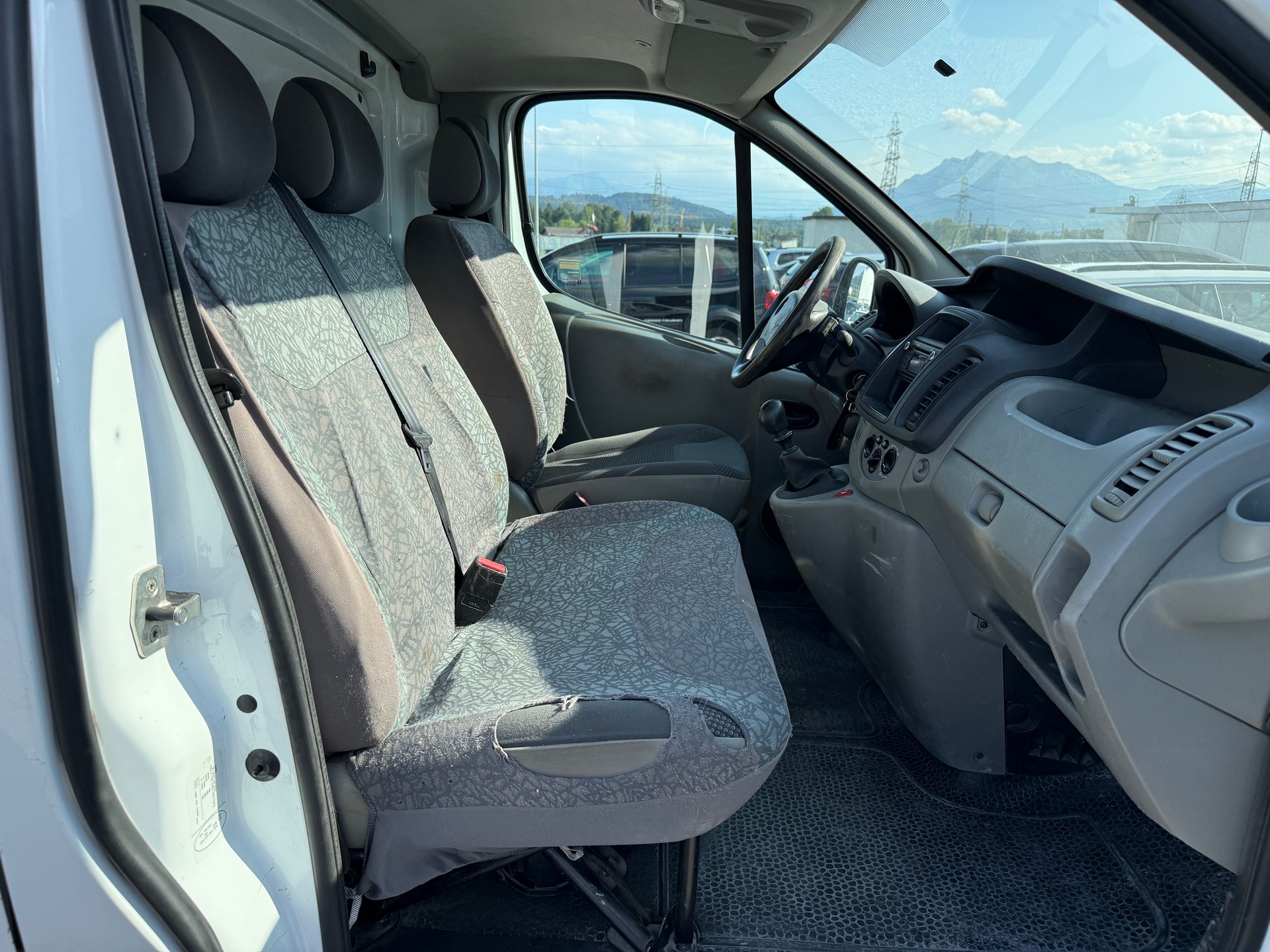 OPEL Vivaro 2.0 CDTI 2.9t L1H1-image-6