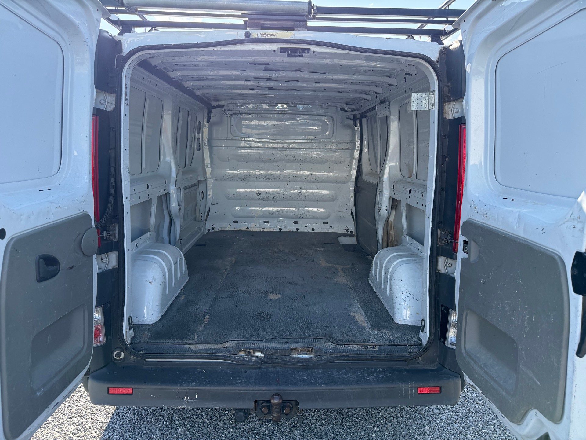 OPEL Vivaro 2.0 CDTI 2.9t L1H1-image-10
