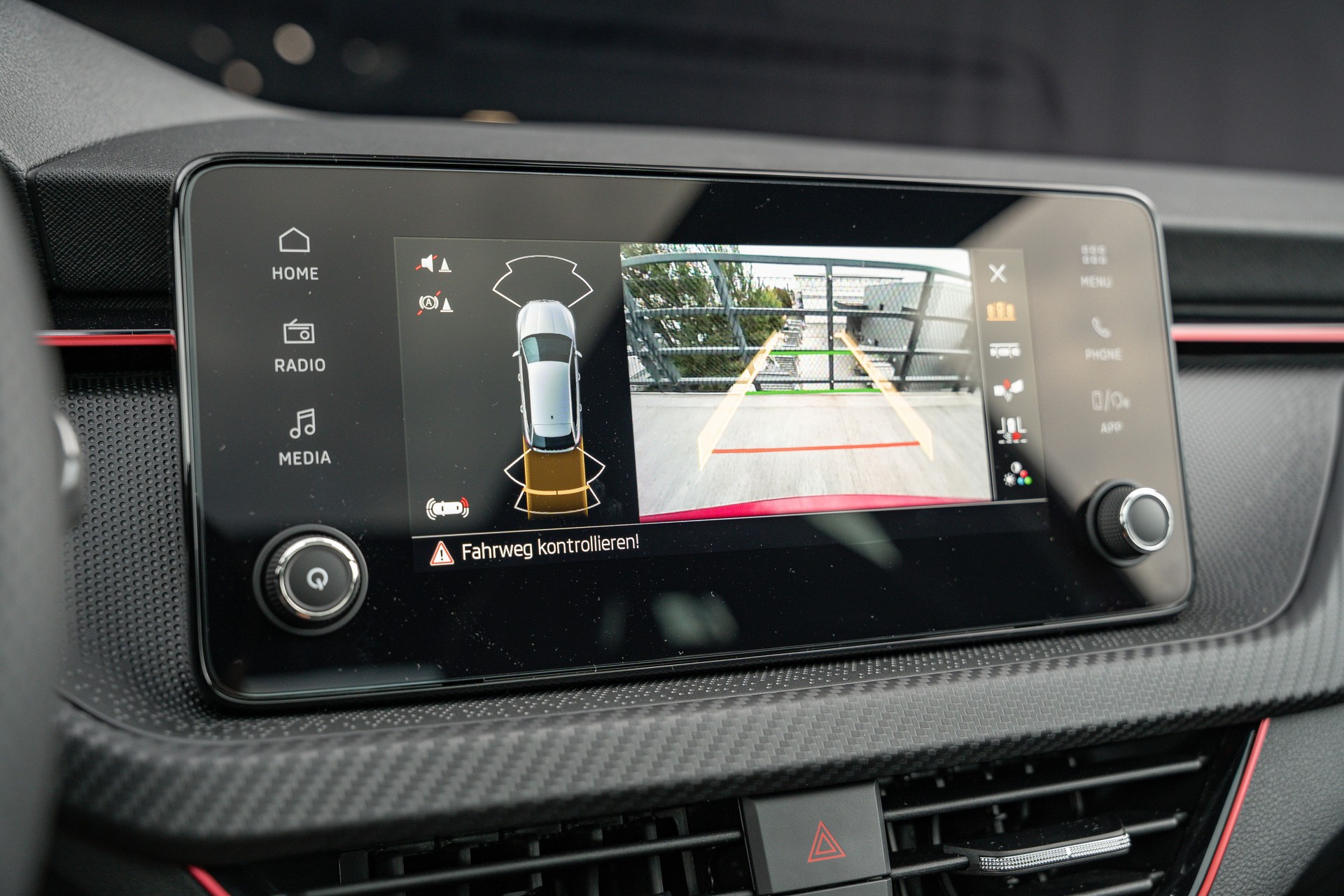 SKODA Scala 1.5 TSI Monte Carlo DSG-image-15