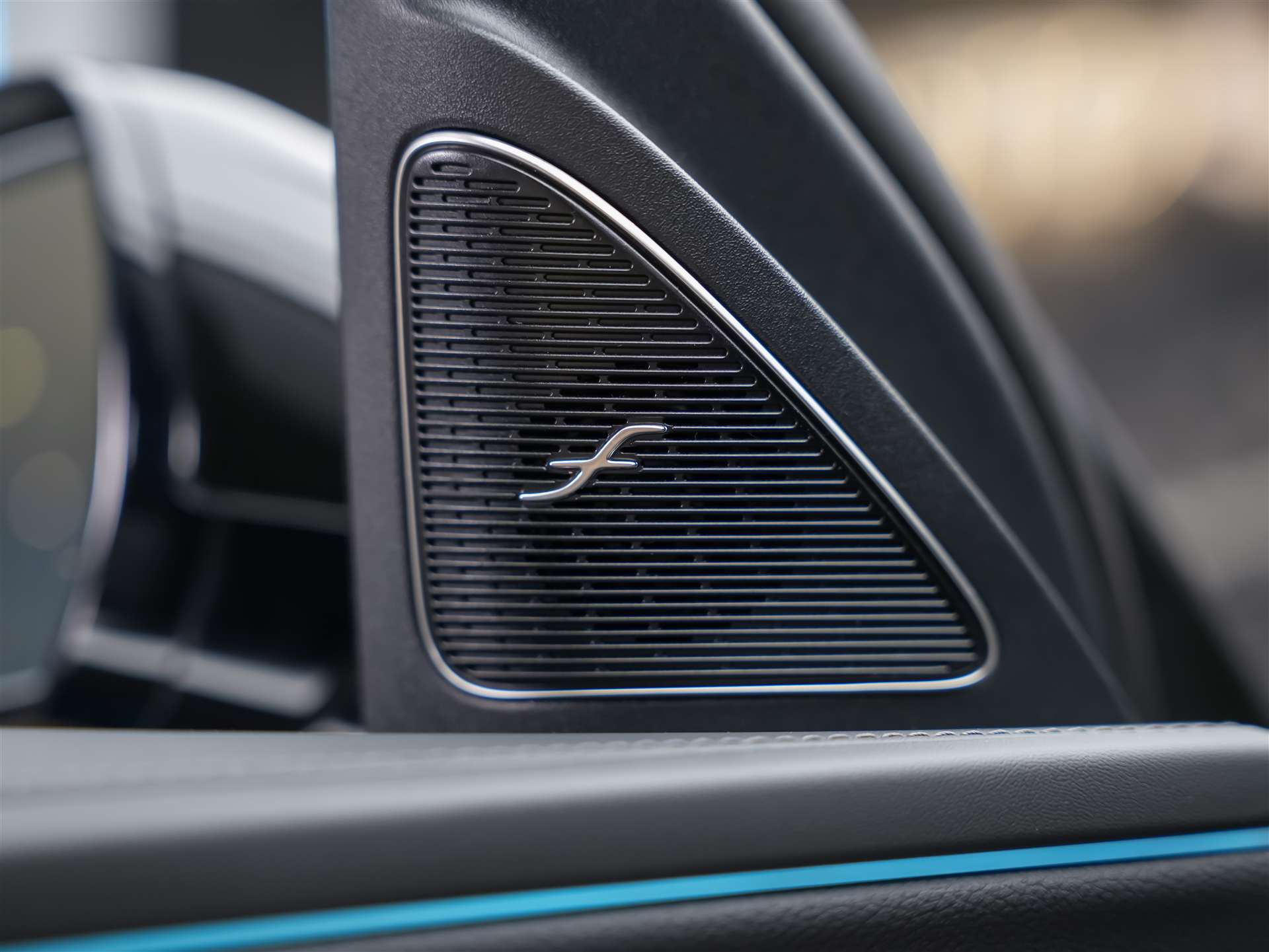 MERCEDES-BENZ E 220 d 4Matic 9G-Tronic *Werksgarantie*Superscreen*Burmester Soundsystem*360° Kamera*-image-23