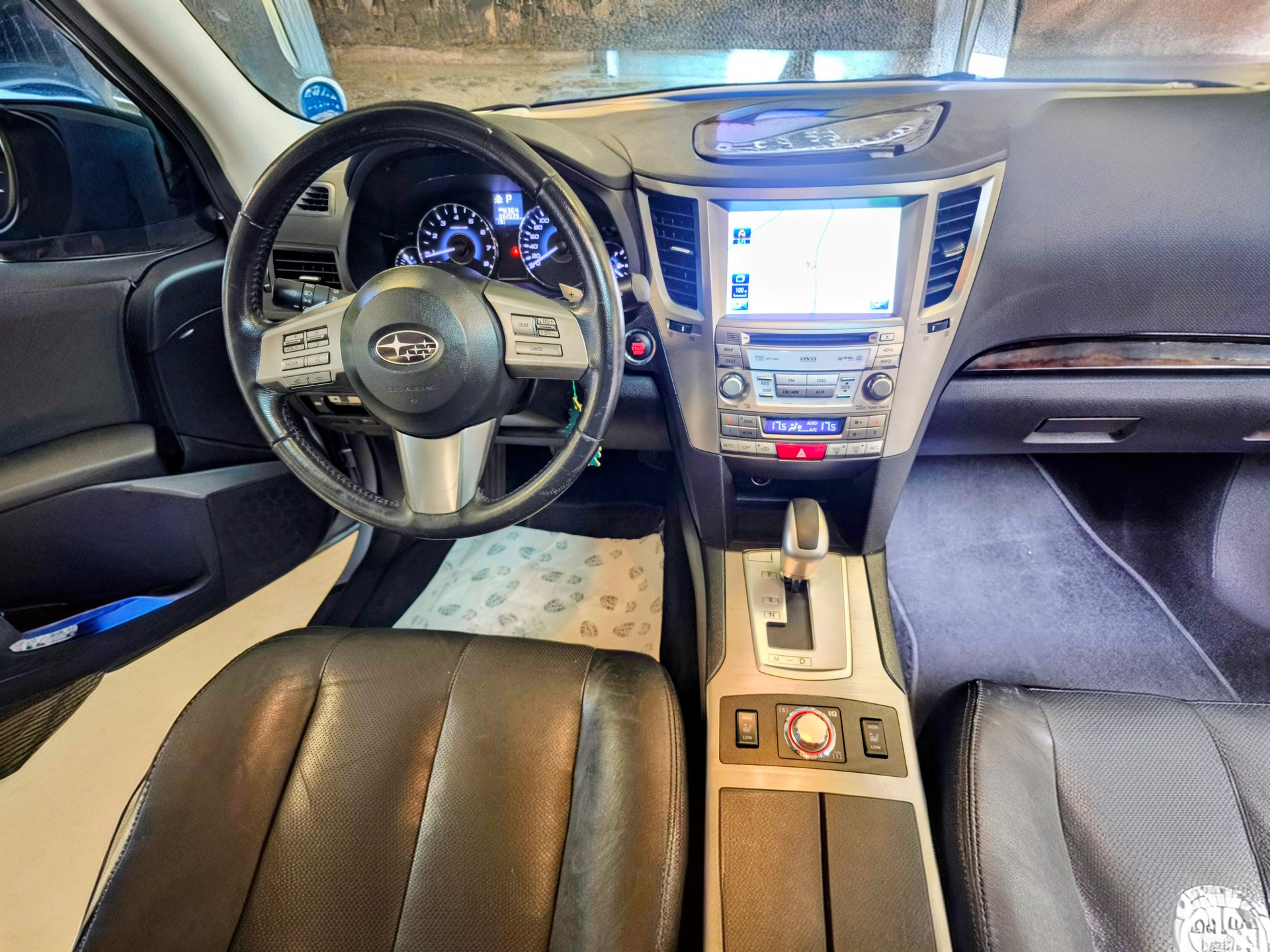 SUBARU Outback 3.6R Executive AWD Automatic-image-9
