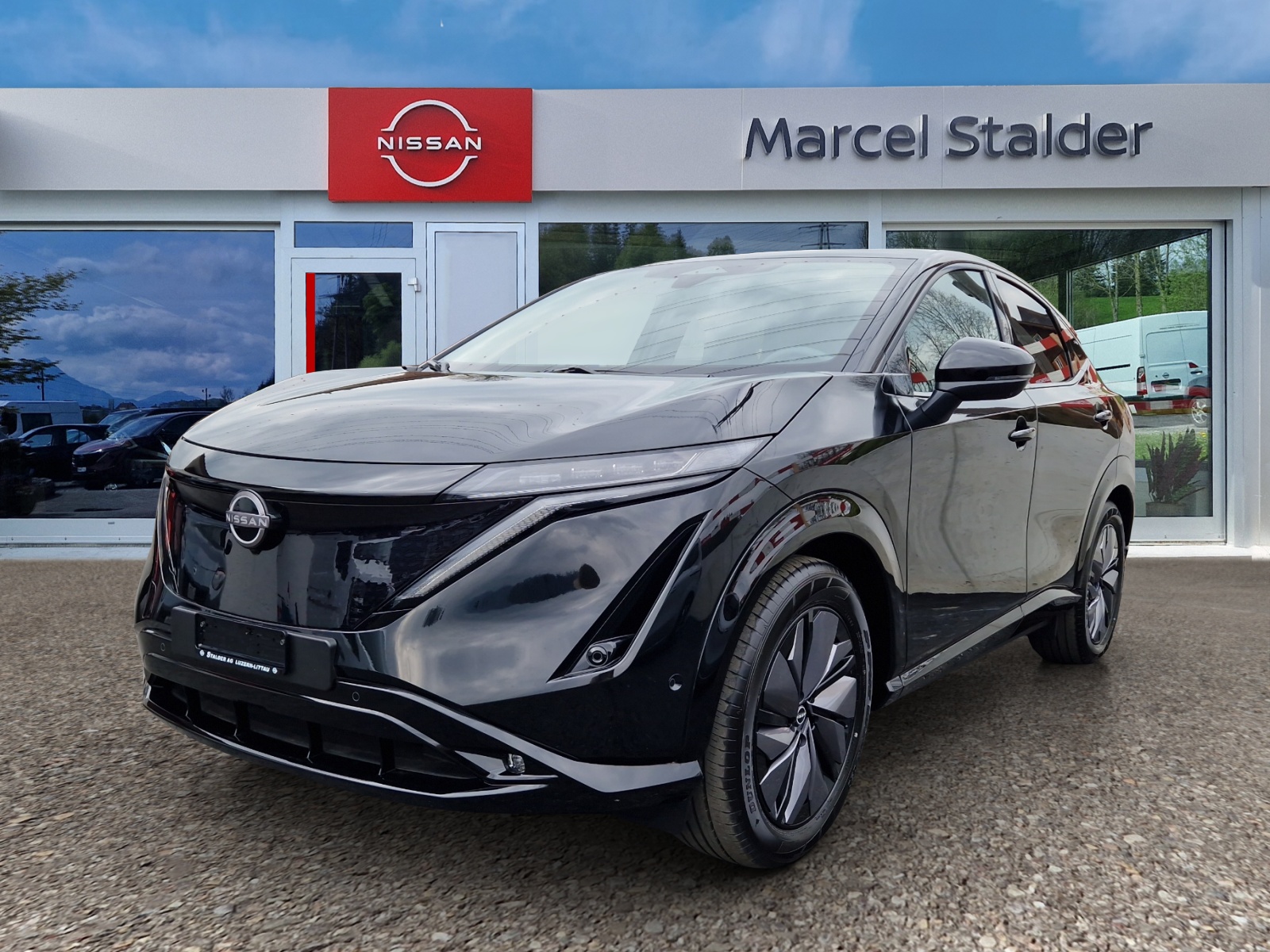NISSAN Ariya 87 kWh e-4orce Evolve Allrad-image-0
