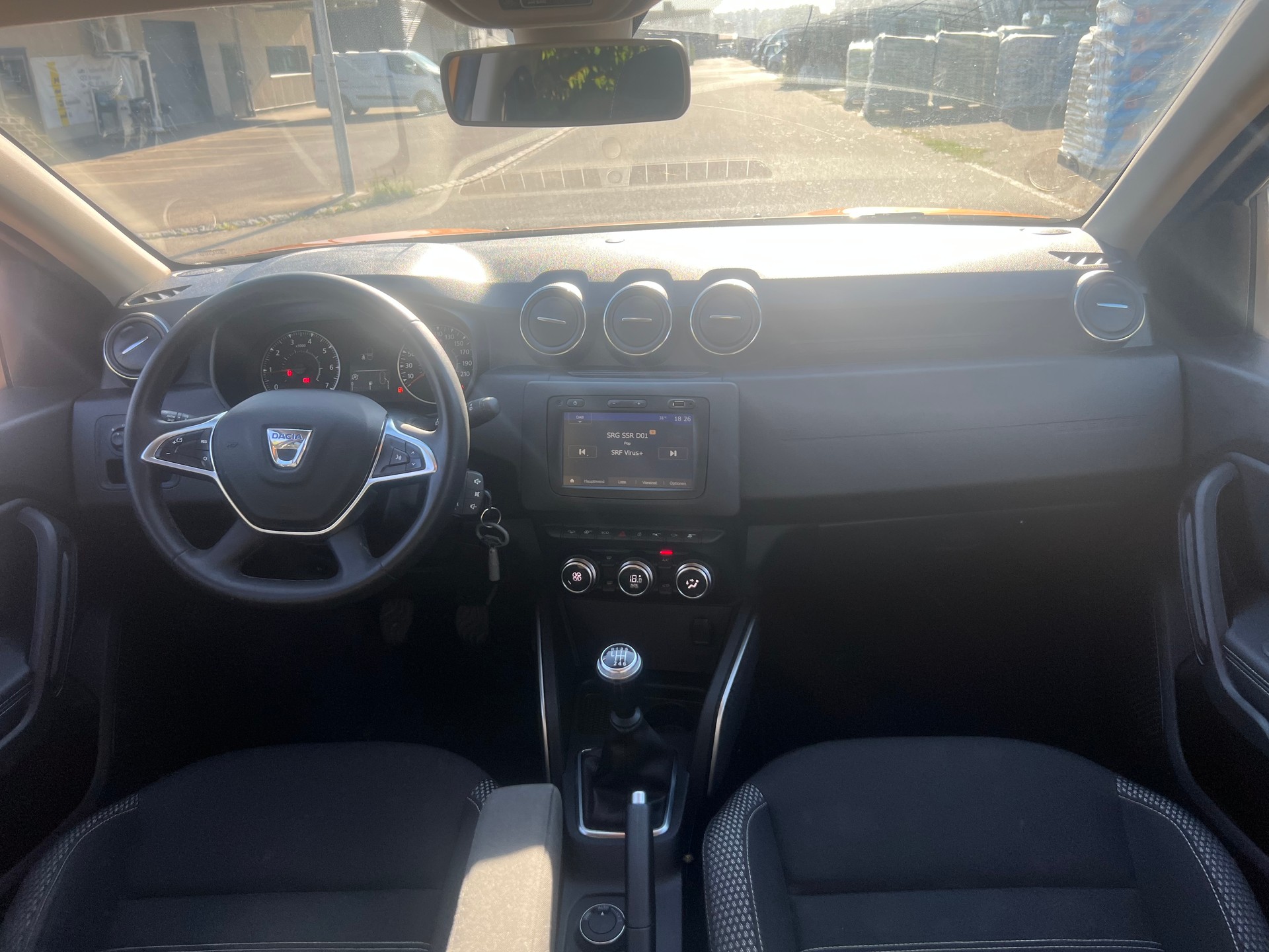 DACIA Duster dCi 115 Prestige 4x4-image-9