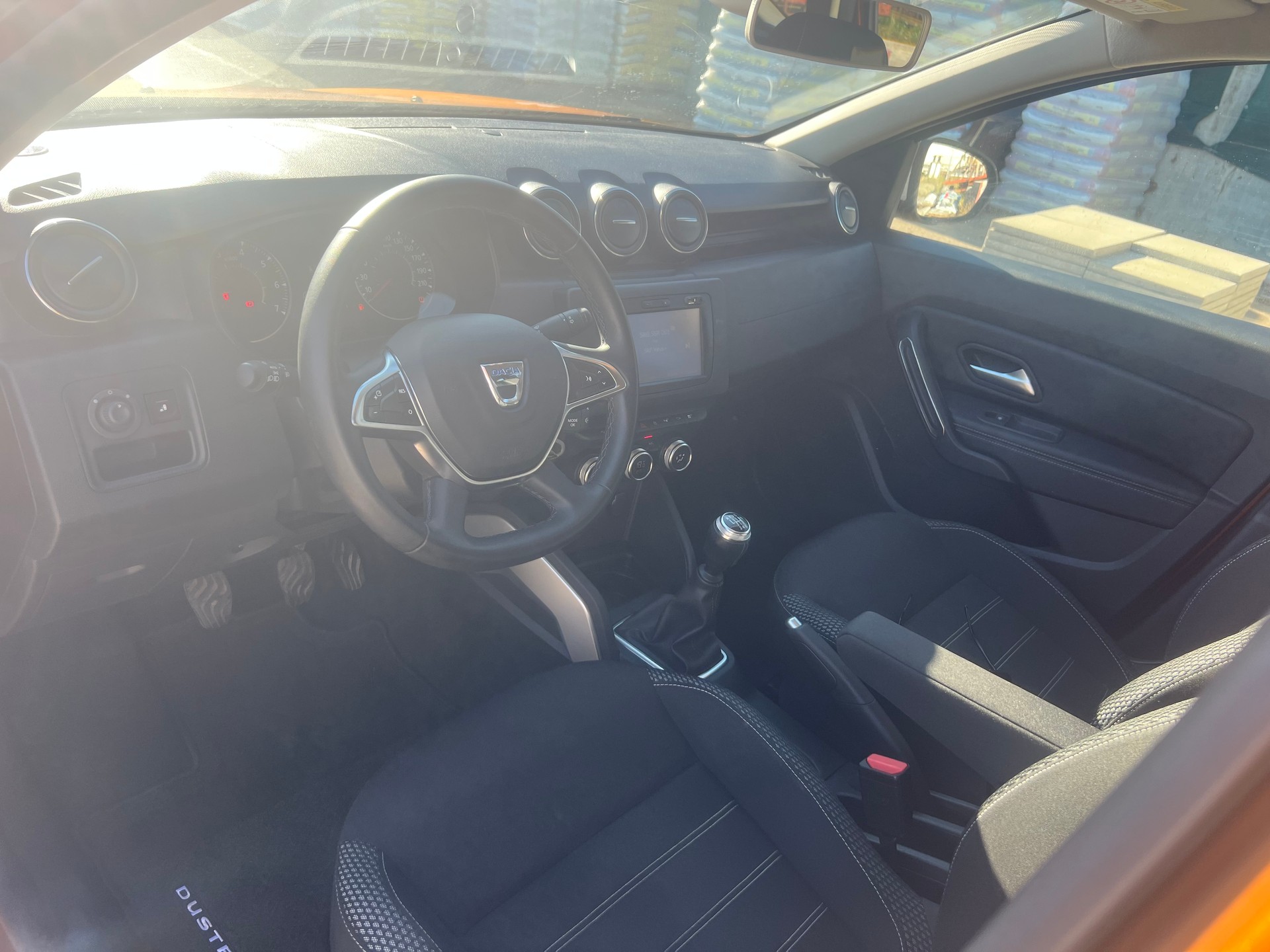 DACIA Duster dCi 115 Prestige 4x4-image-8