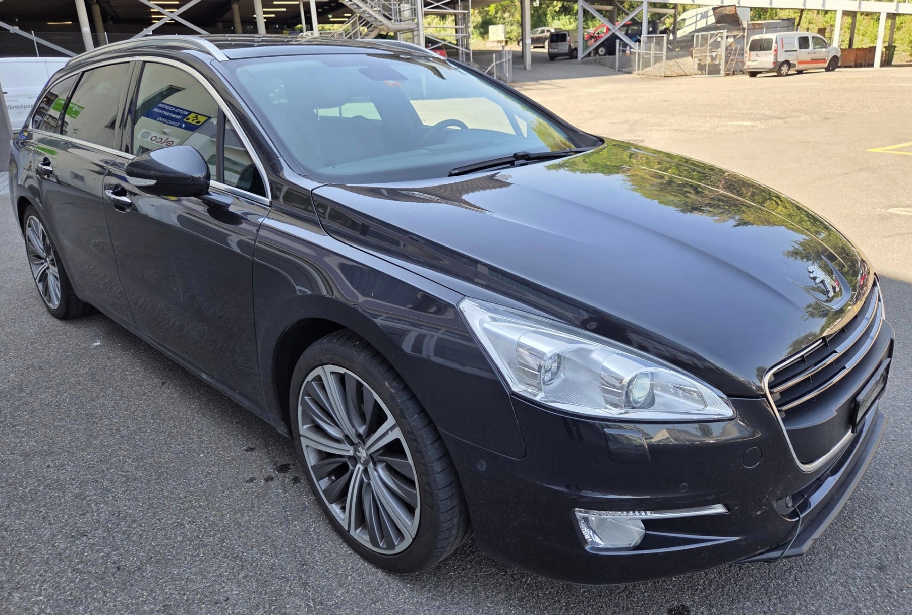PEUGEOT 508 SW 2.2 HDI GT Automatic-image-2