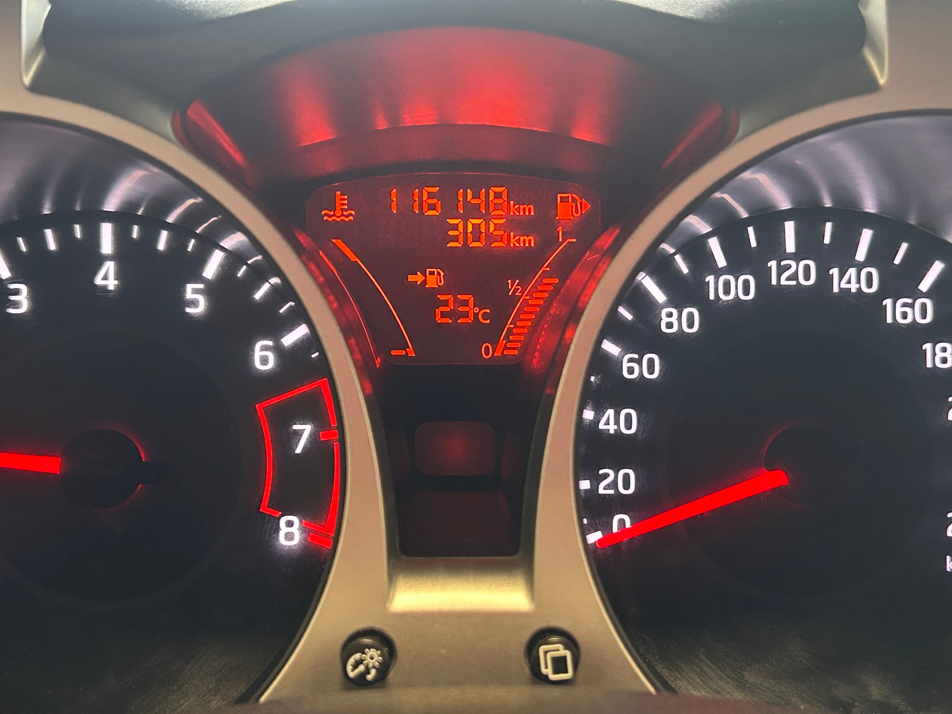NISSAN Juke 1.2 DIG-T Acenta-image-8