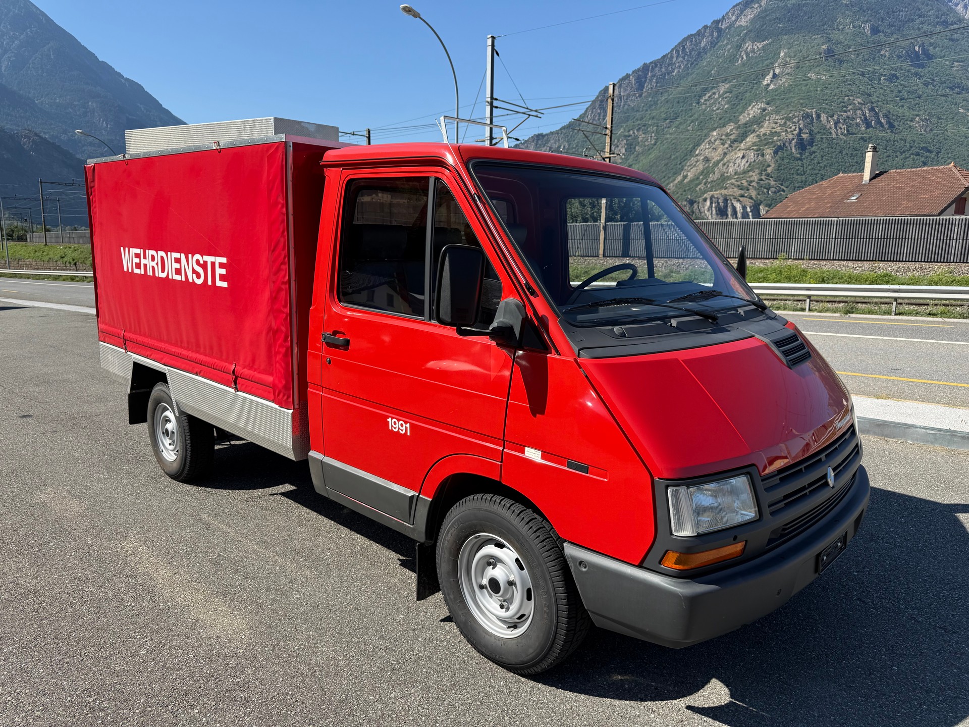 RENAULT V 49A 2.2 4x4-image-3