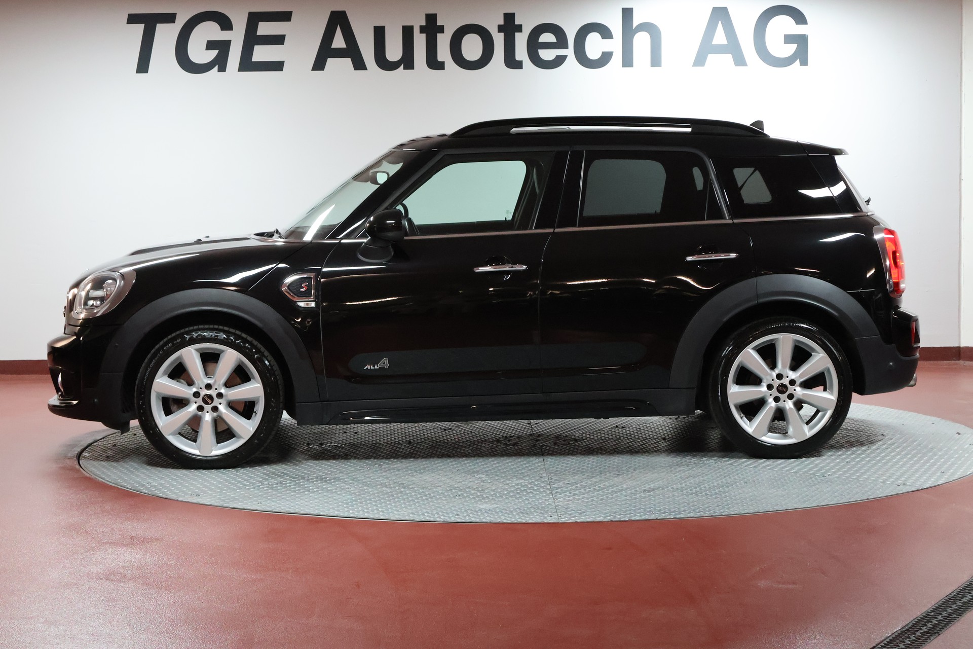 MINI Countryman Cooper S ALL4 Steptronic-image-3