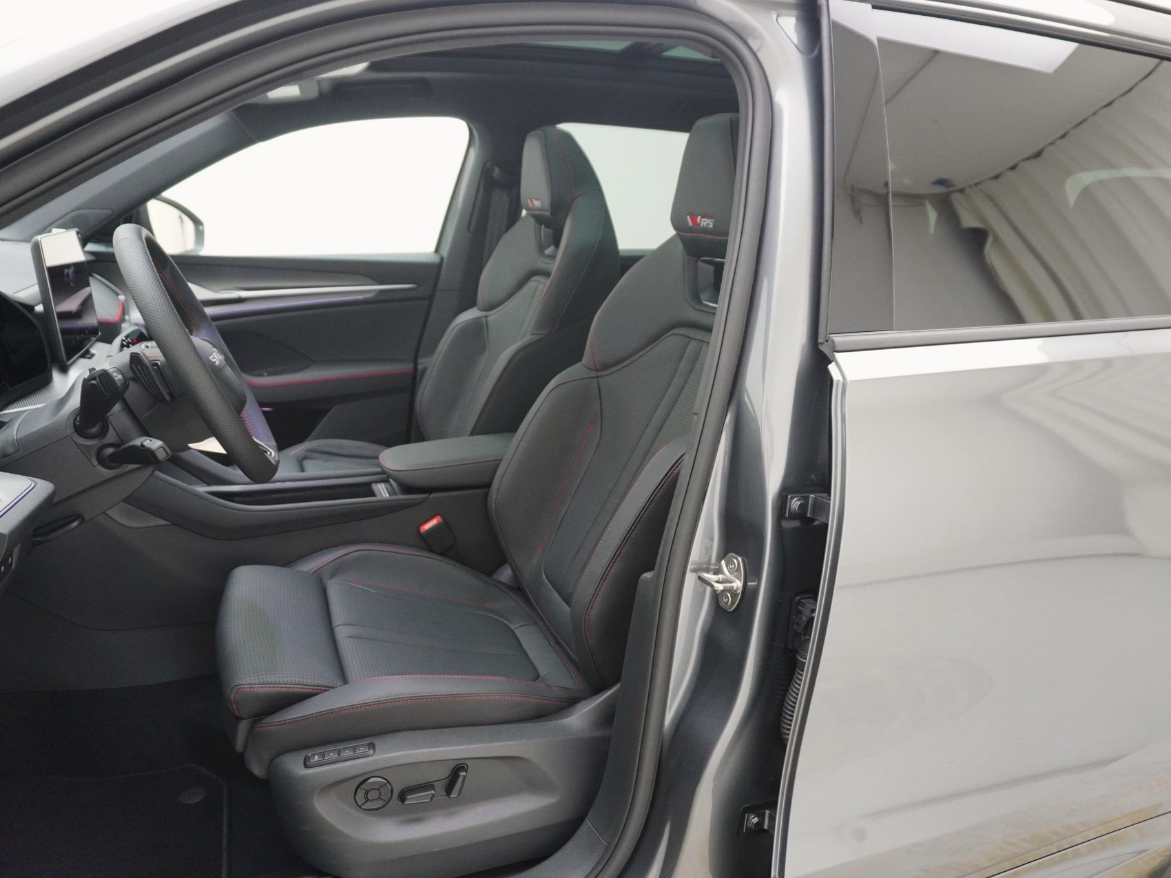 SKODA Kodiaq 2.0 TSI RS-image-12