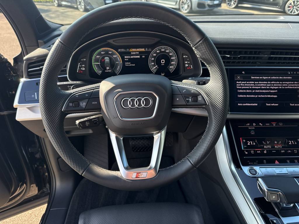 AUDI Q7 60 TFSI e quattro PHEV S line tiptronic-image-12