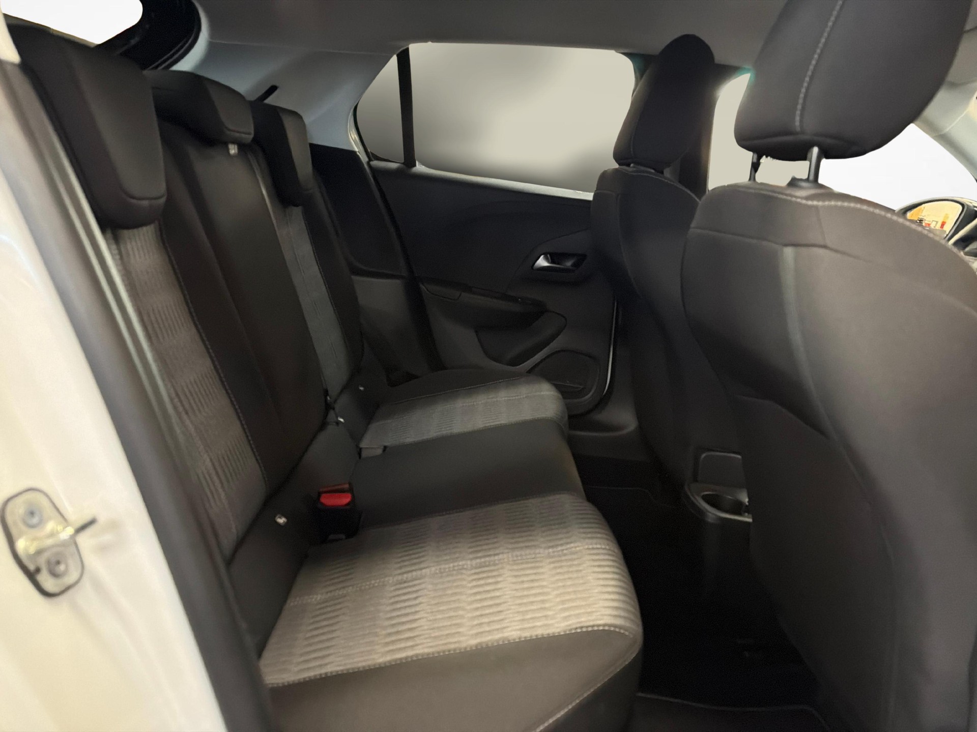 OPEL Corsa-e Edition-image-10