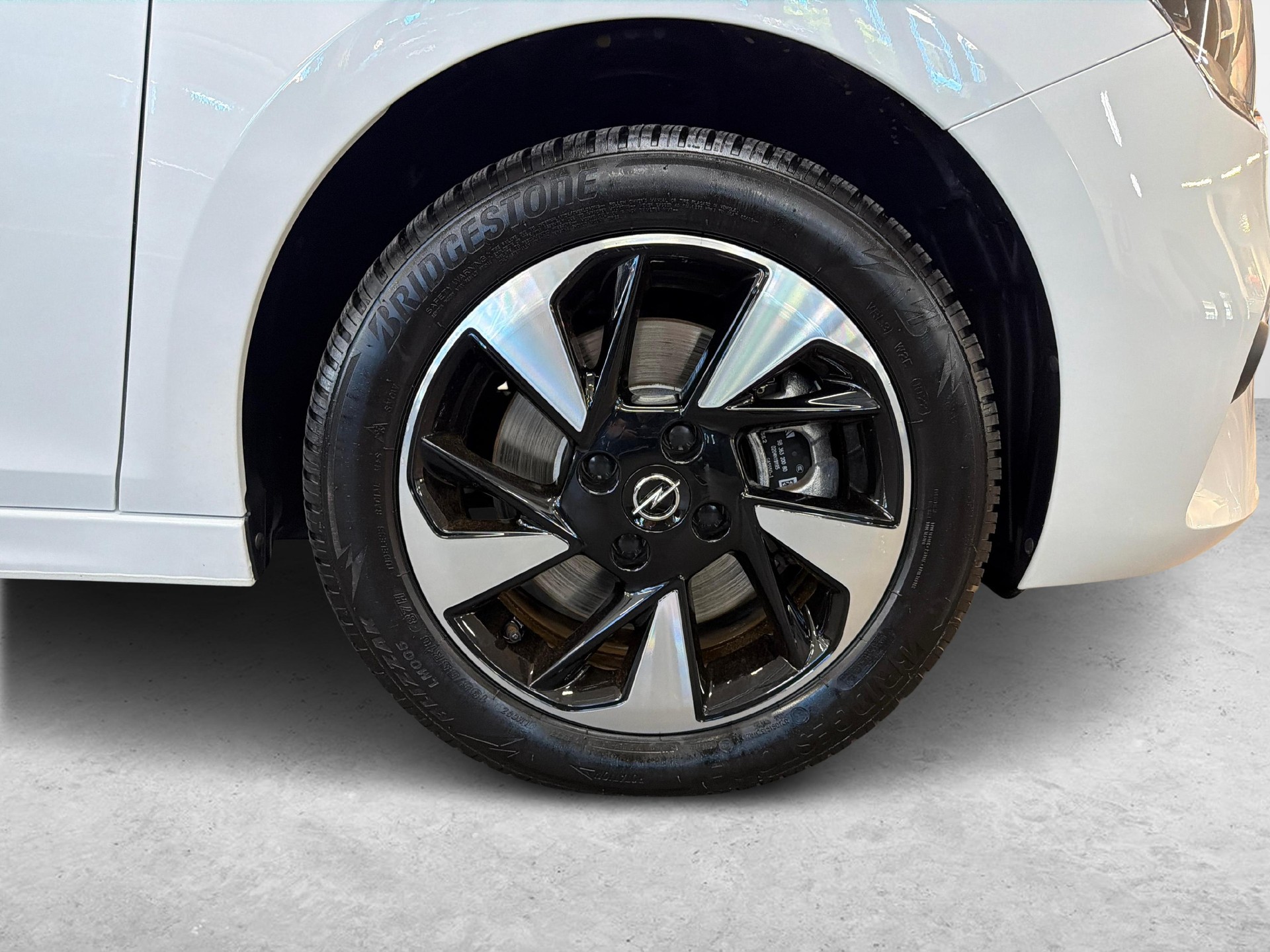 OPEL Corsa-e Edition-image-12