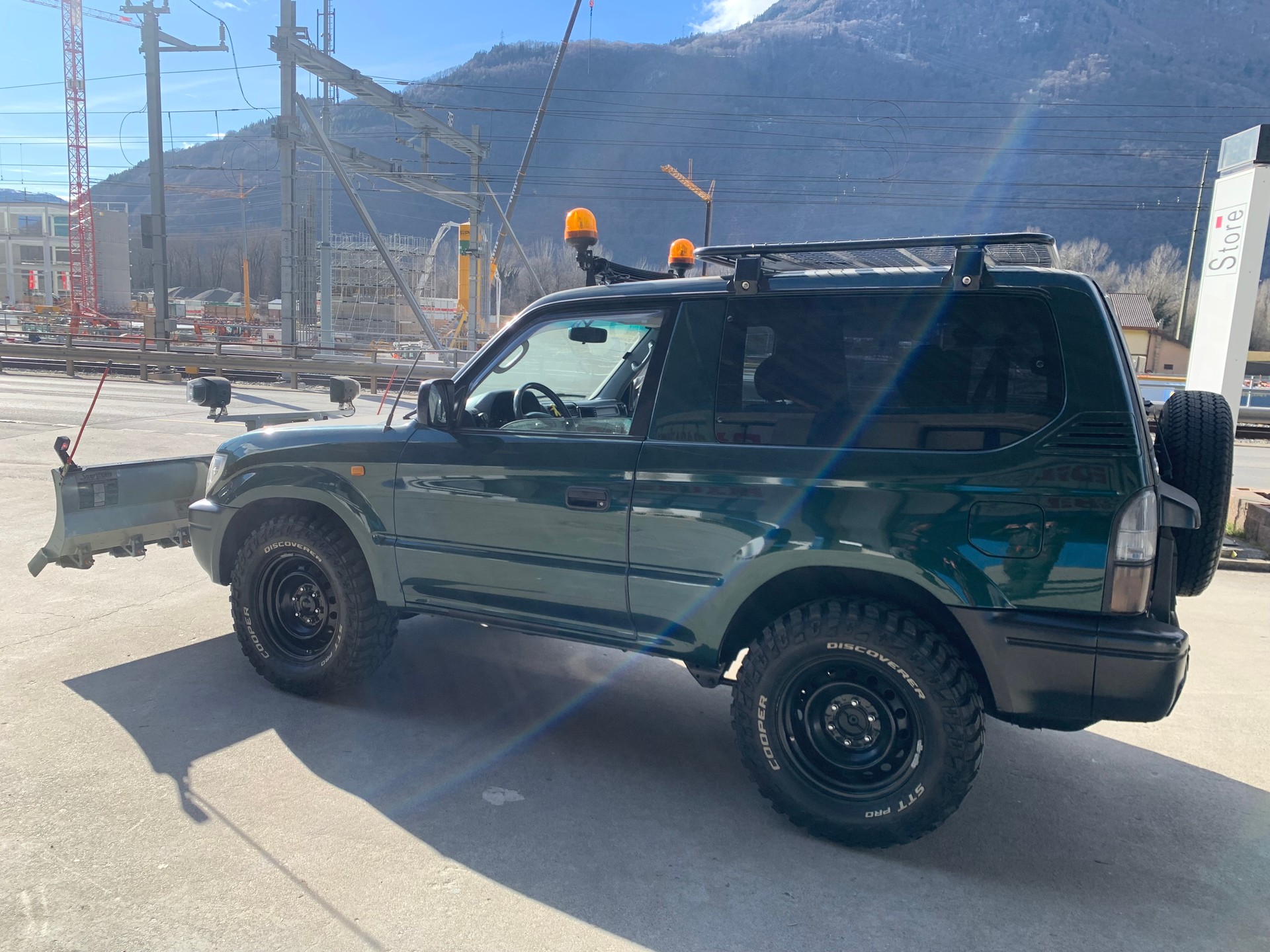 TOYOTA Land Cruiser 300 3.0 TD LX-image-3