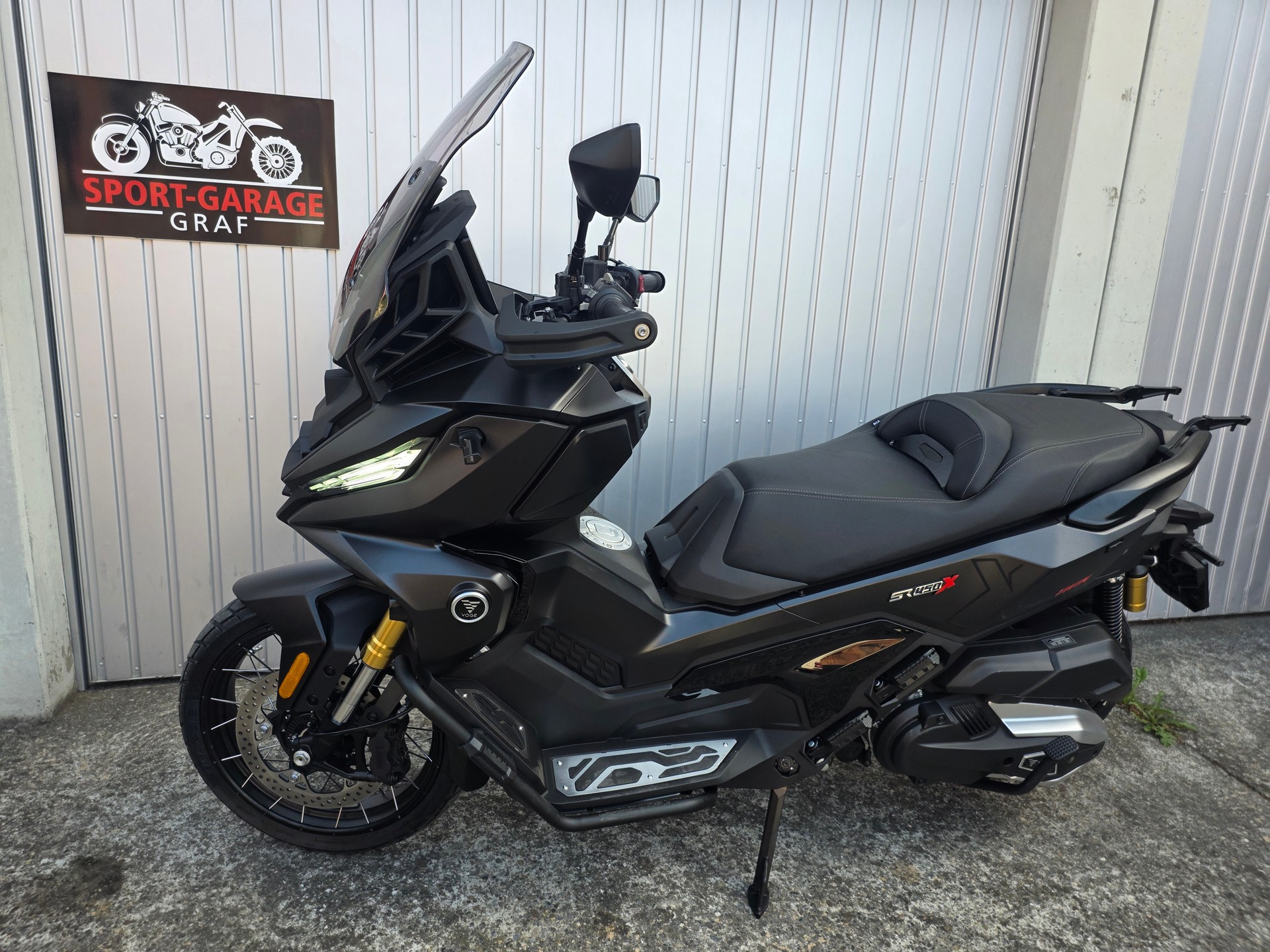 VOGE SR 450 ADV-showroom-element-3