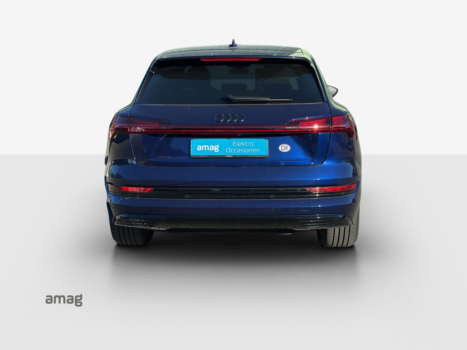 AUDI e-tron 55 Advanced quattro-image-3