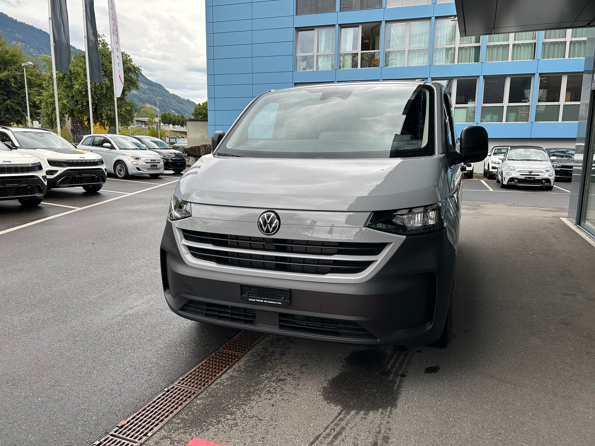 VW Transporter 2.0 TDI-image-7