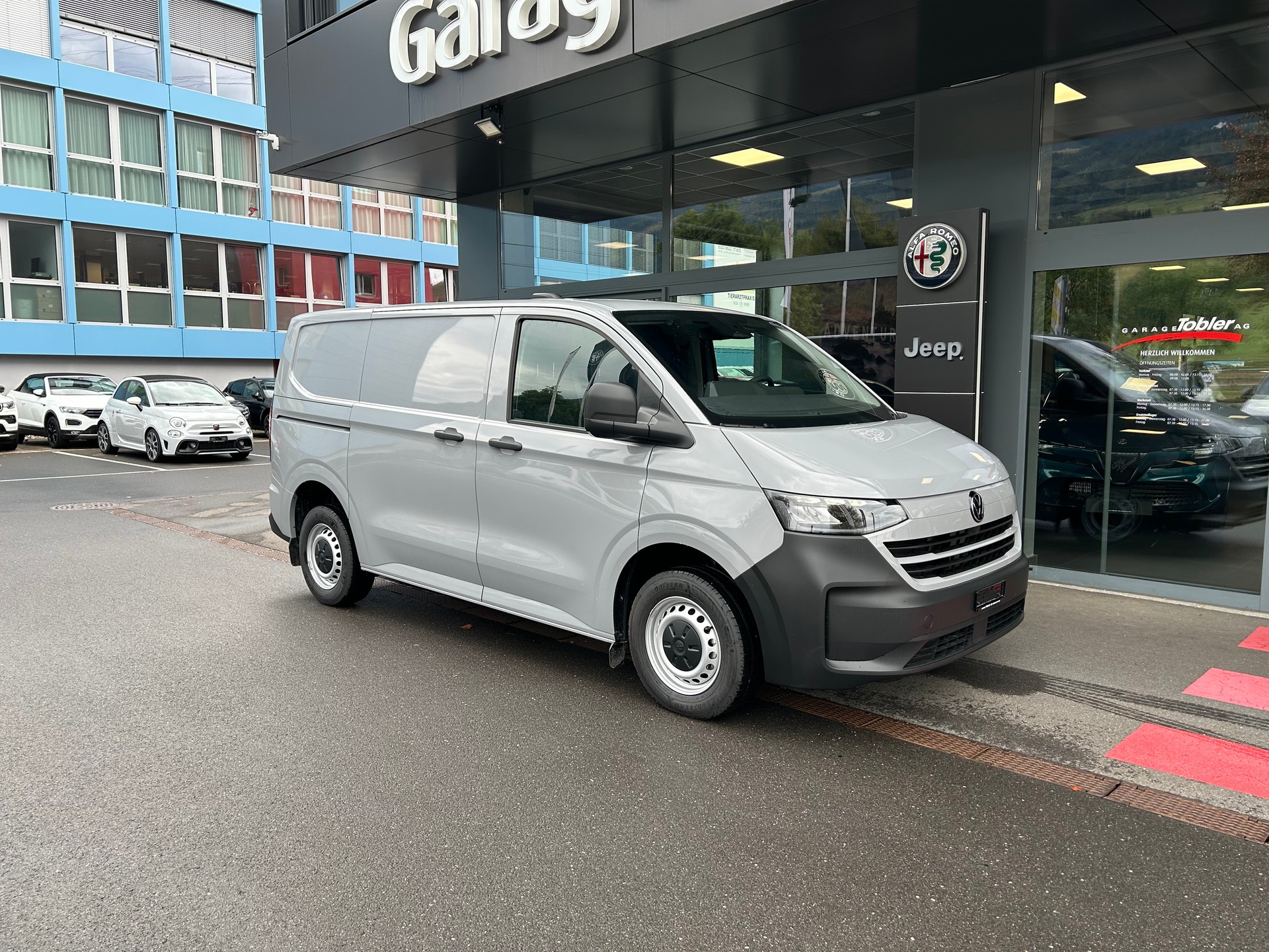 VW Transporter 2.0 TDI-image-0