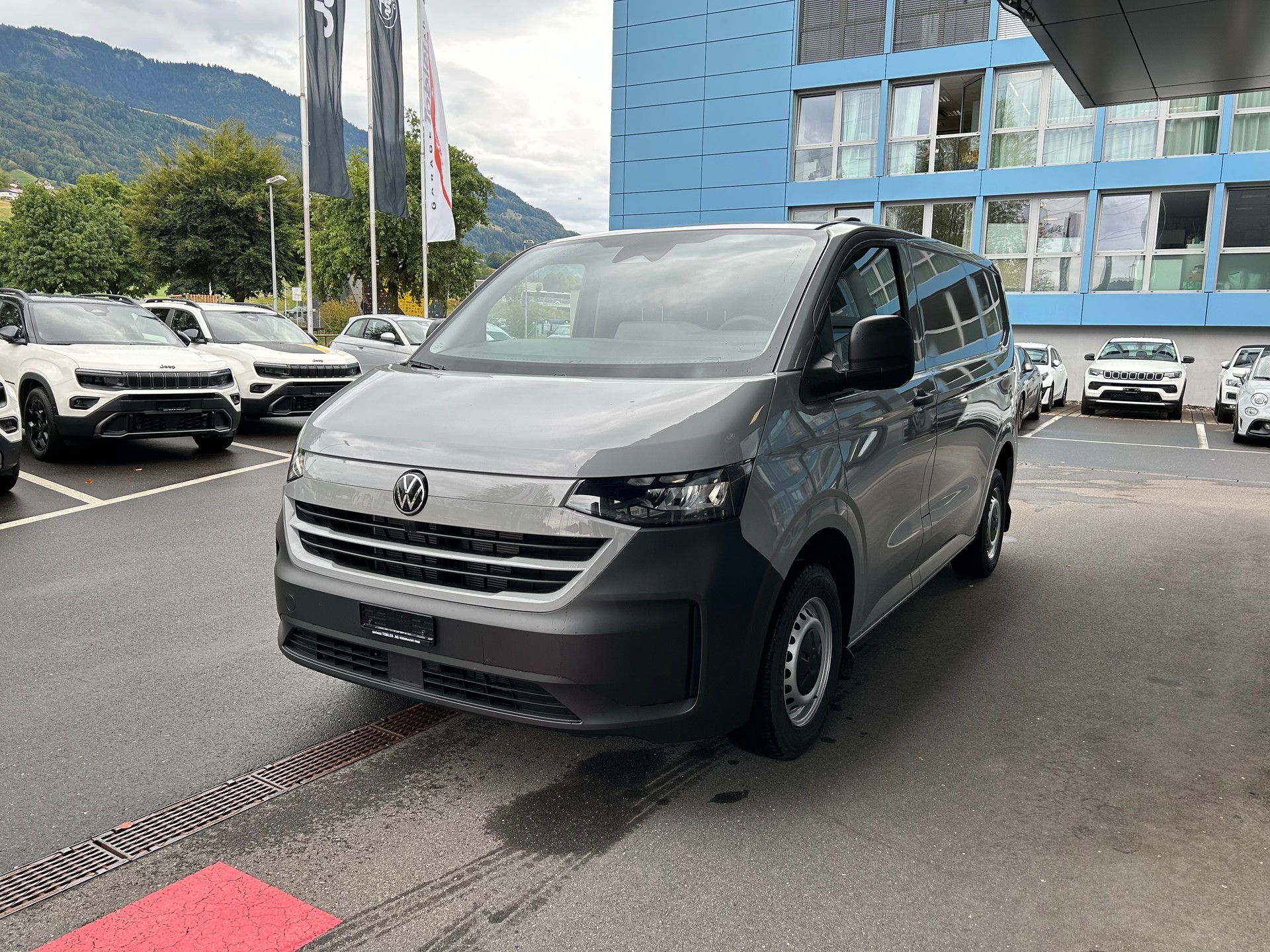 VW Transporter 2.0 TDI-image-6