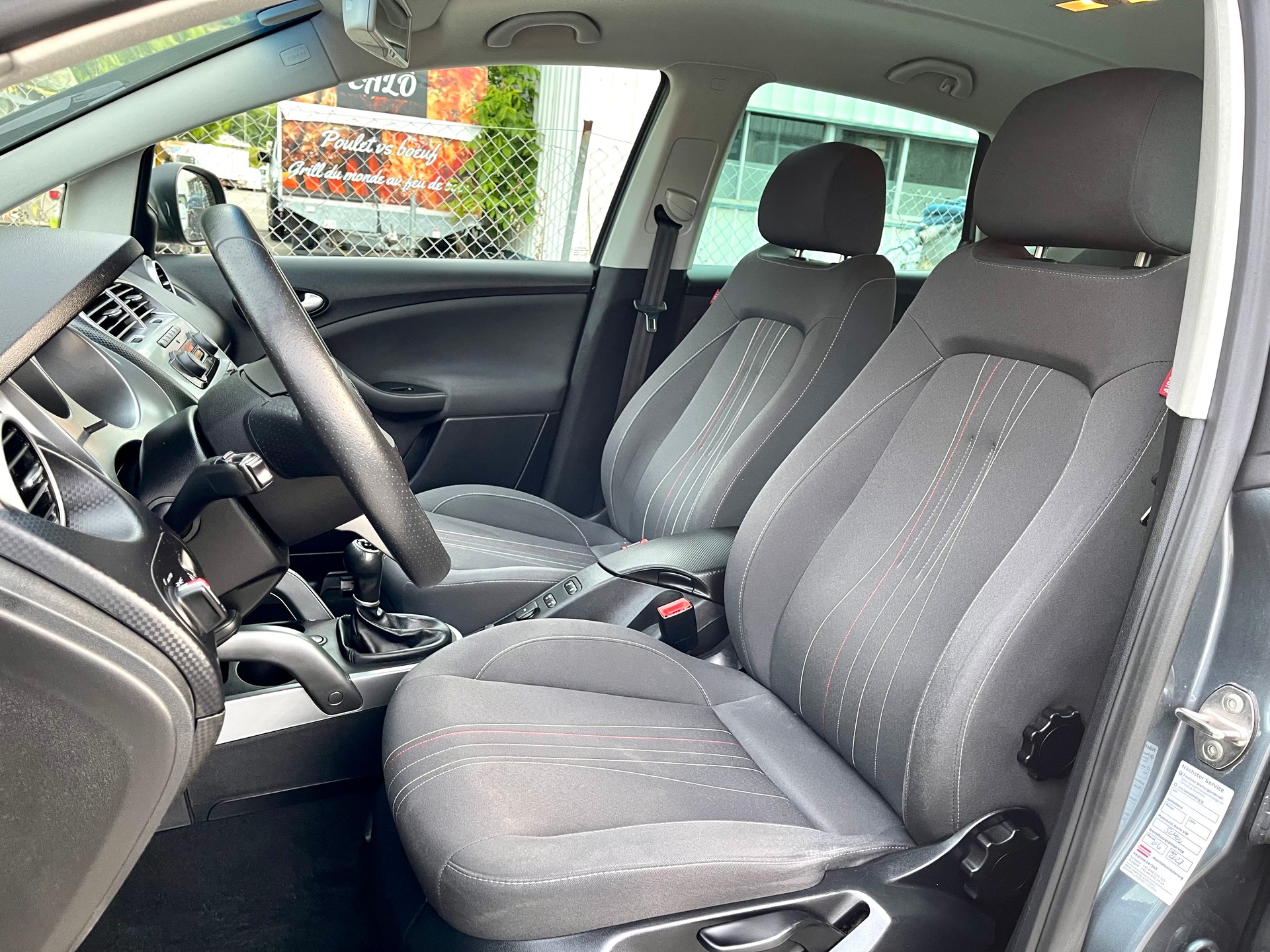 SEAT Leon 1.8 TSI FR Advantage DSG-image-10
