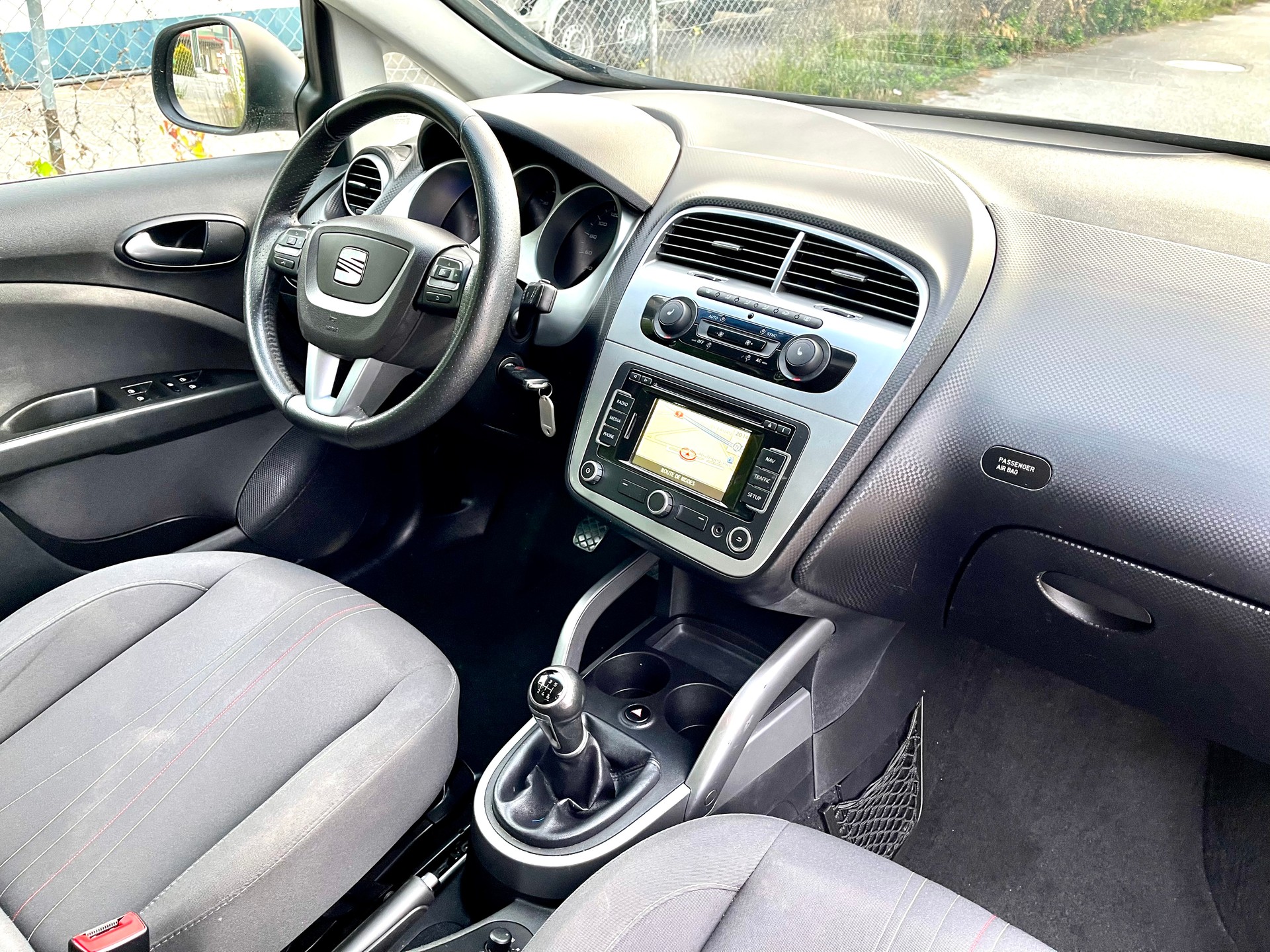 SEAT Leon 1.8 TSI FR Advantage DSG-image-17