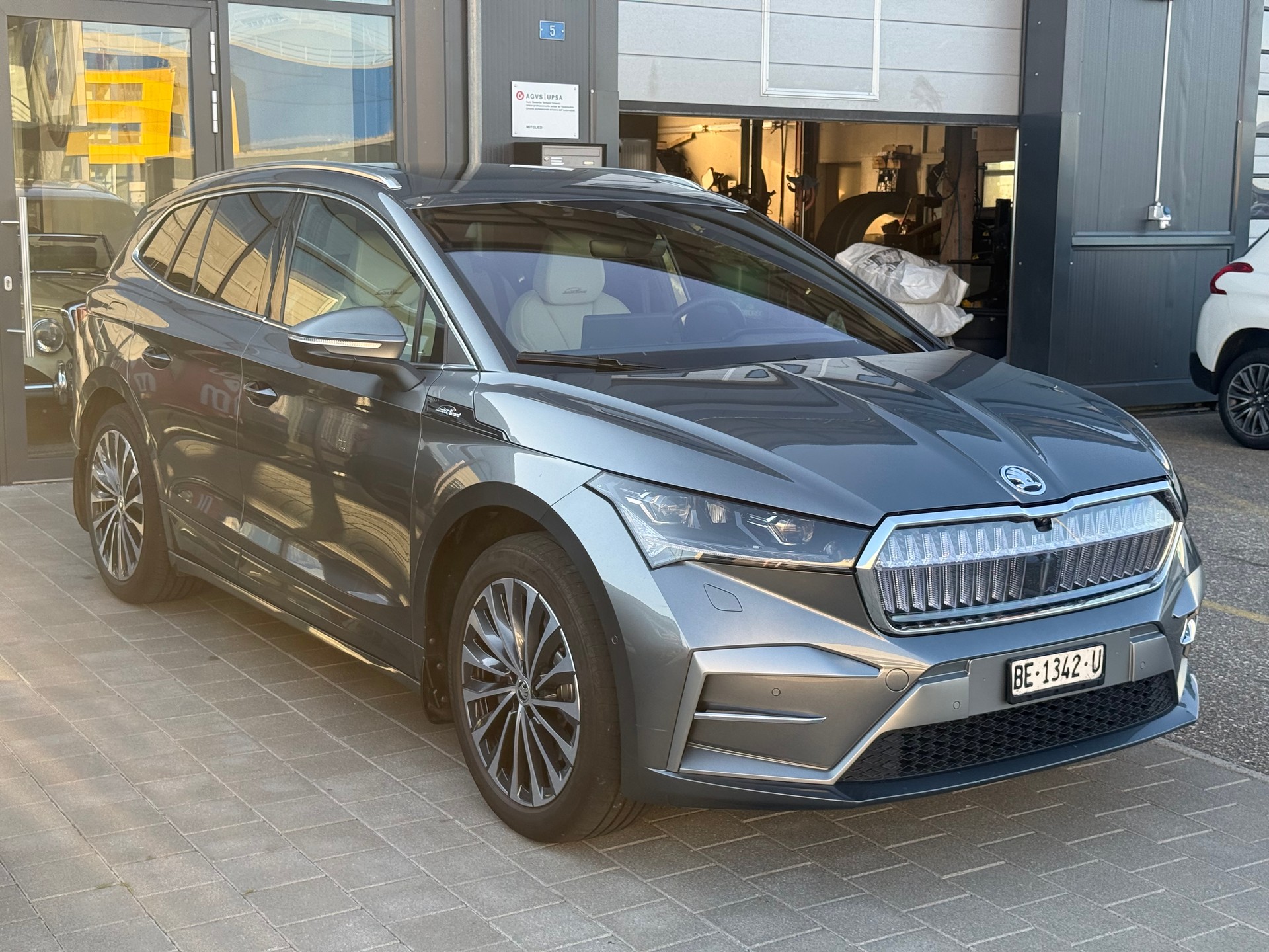 SKODA Enyaq 85x L&K 4x4-image-7