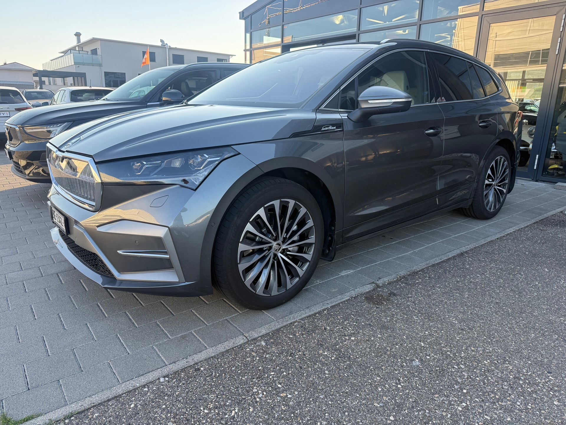 SKODA Enyaq 85x L&K 4x4-image-0