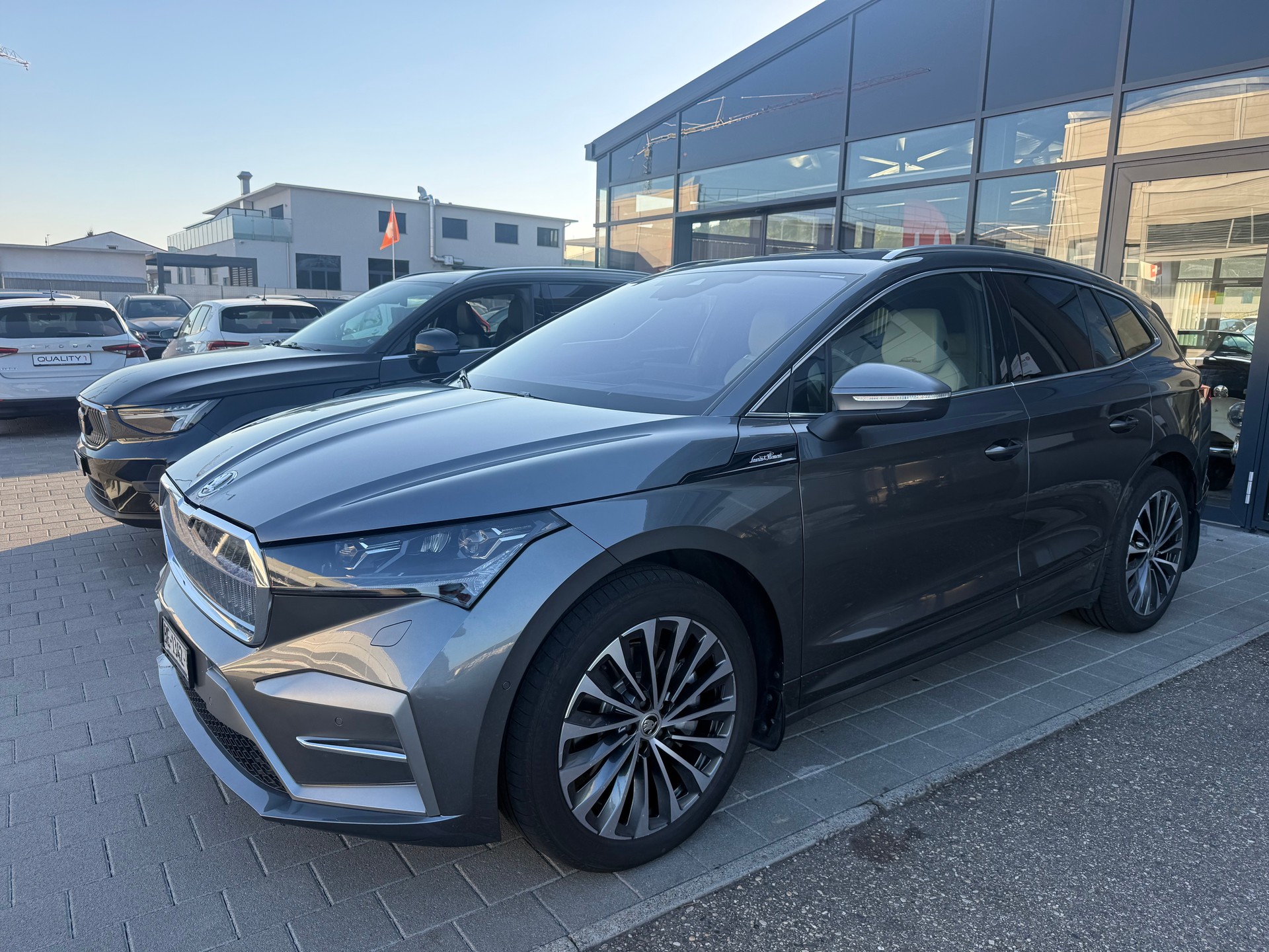 SKODA Enyaq 85x L&K 4x4-image-1