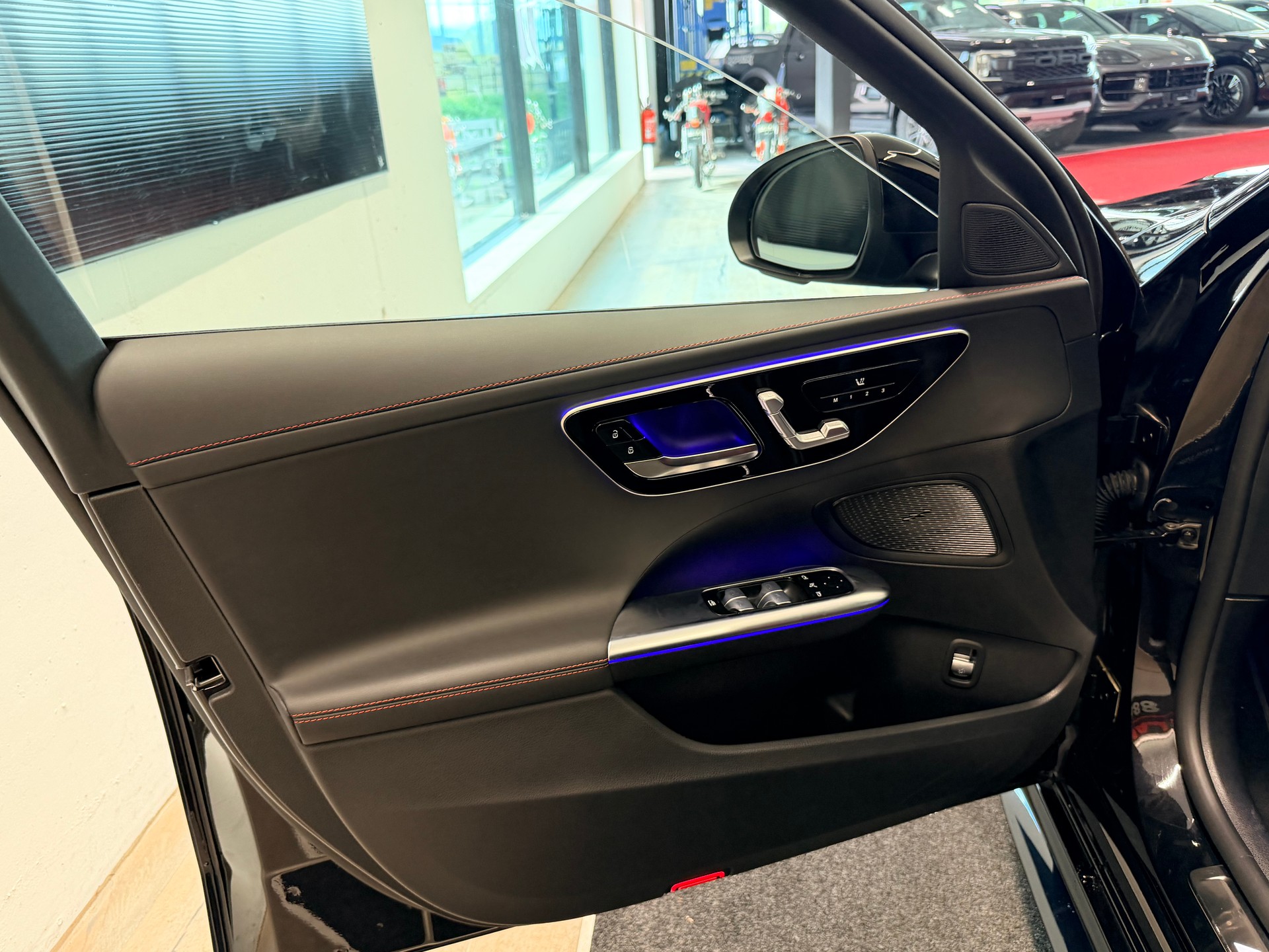 MERCEDES-BENZ C 43 AMG T 4 Matic Executive Edition-image-12