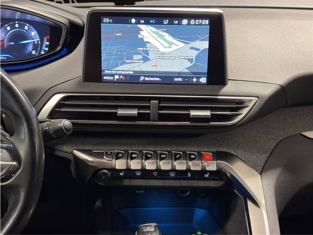 PEUGEOT 3008 1.2 PureTech Allure EAT-image-5